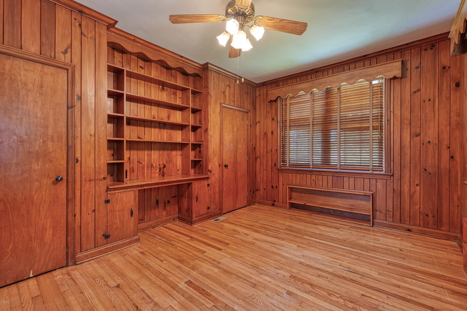 171 E Victoria Road Property Photo 16