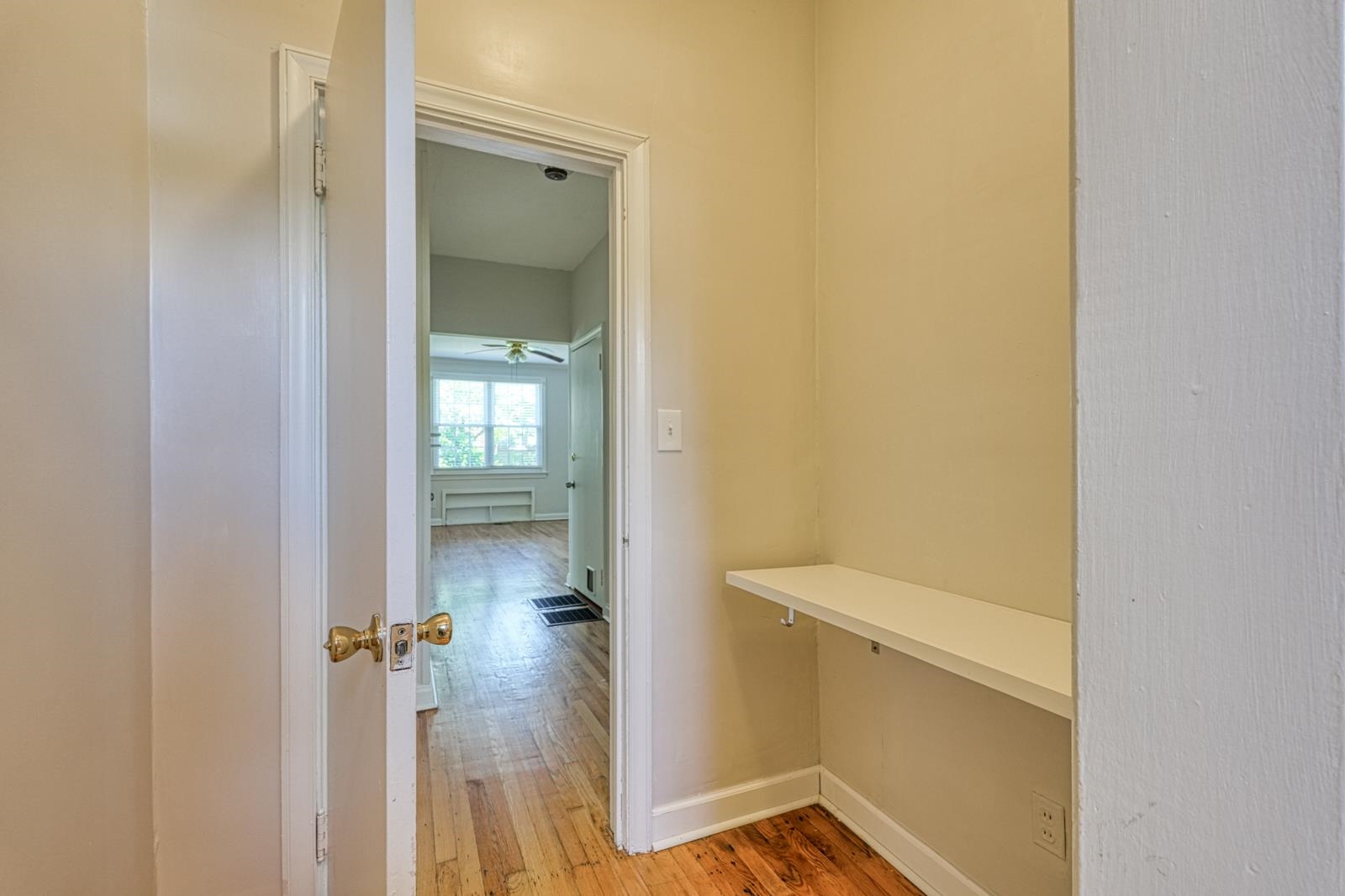 171 E Victoria Road Property Photo 23
