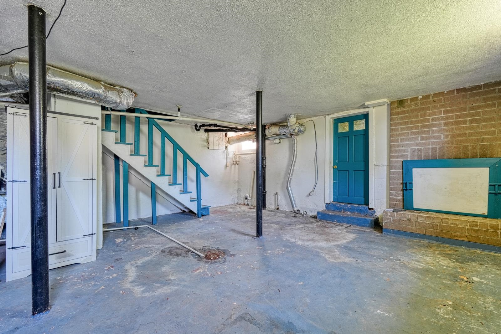 171 E Victoria Road Property Photo 36