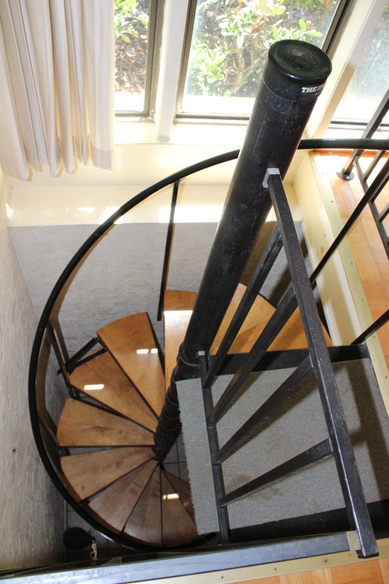 30 Oak Lane Property Photo 8