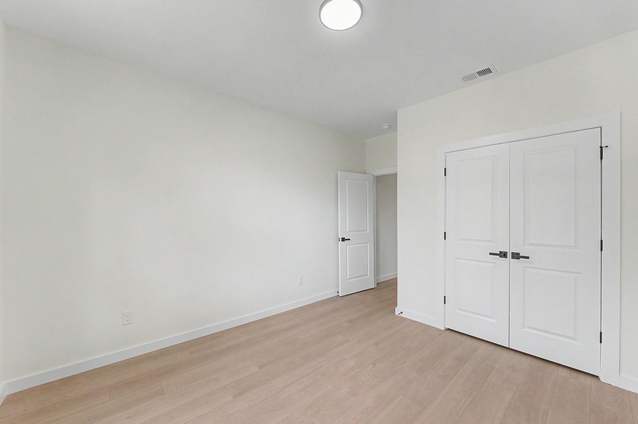3388 E Croft Circle Property Photo 40