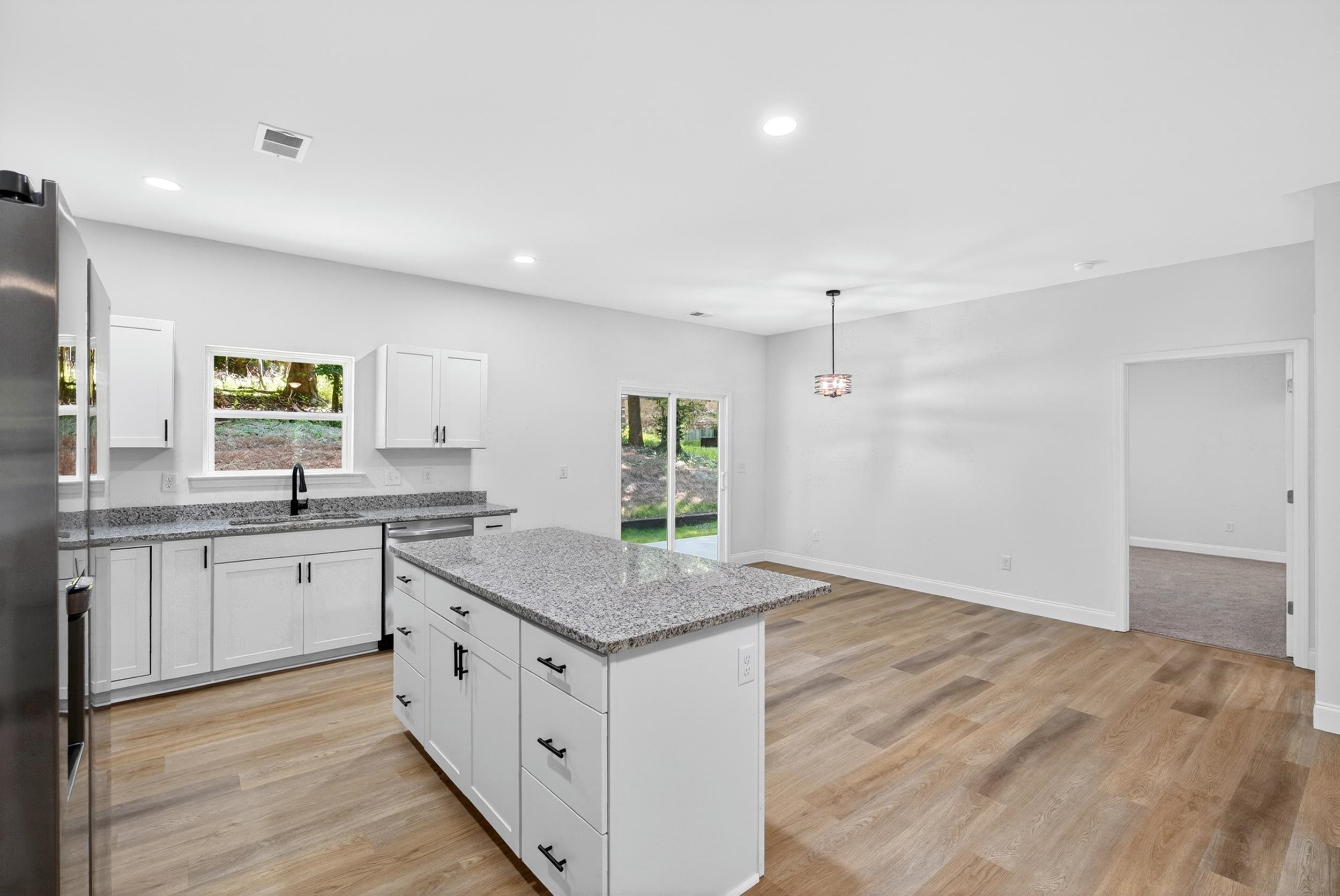 180 Anita Drive Property Photo 9