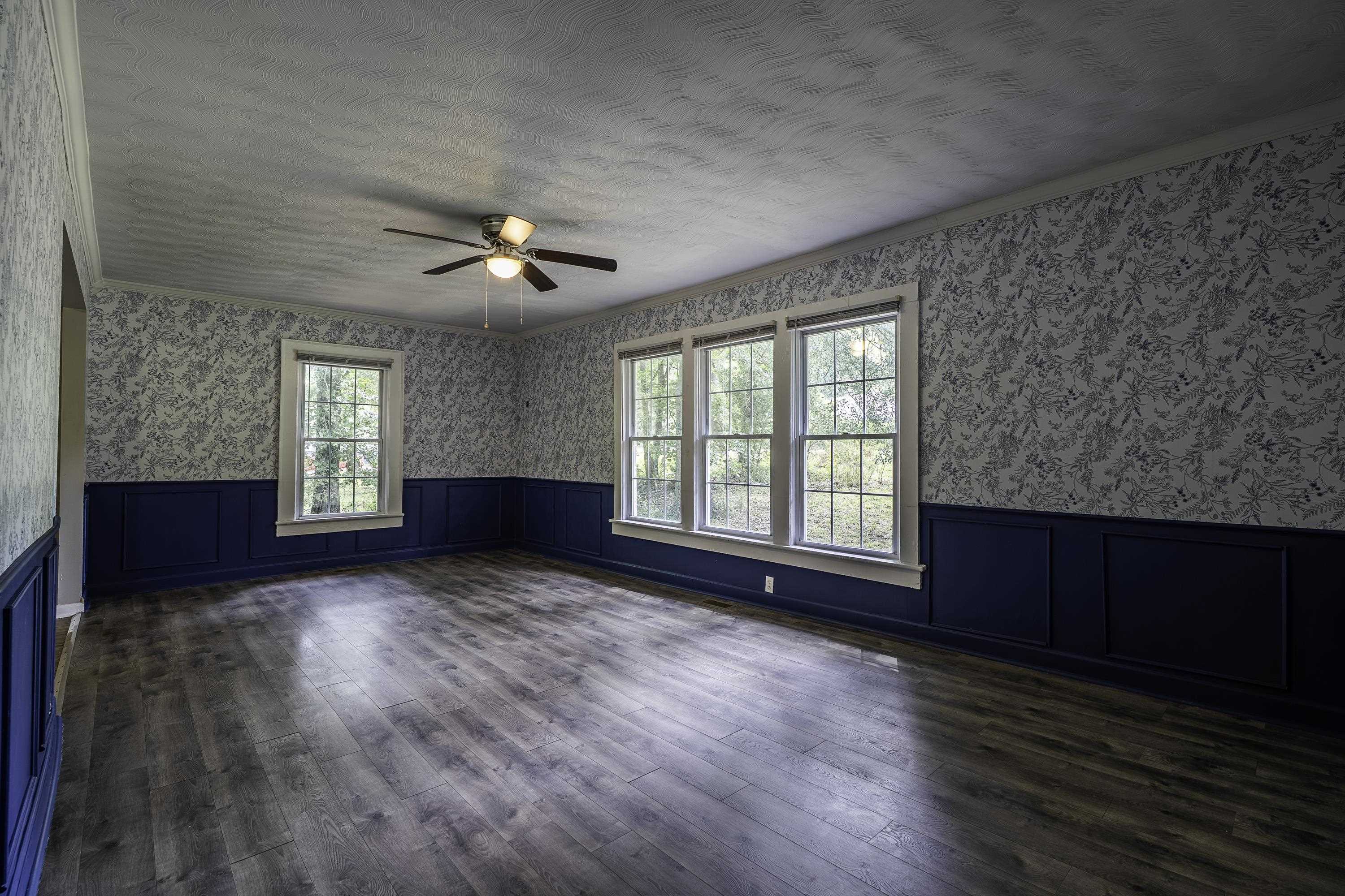 190 North Street Property Photo 13