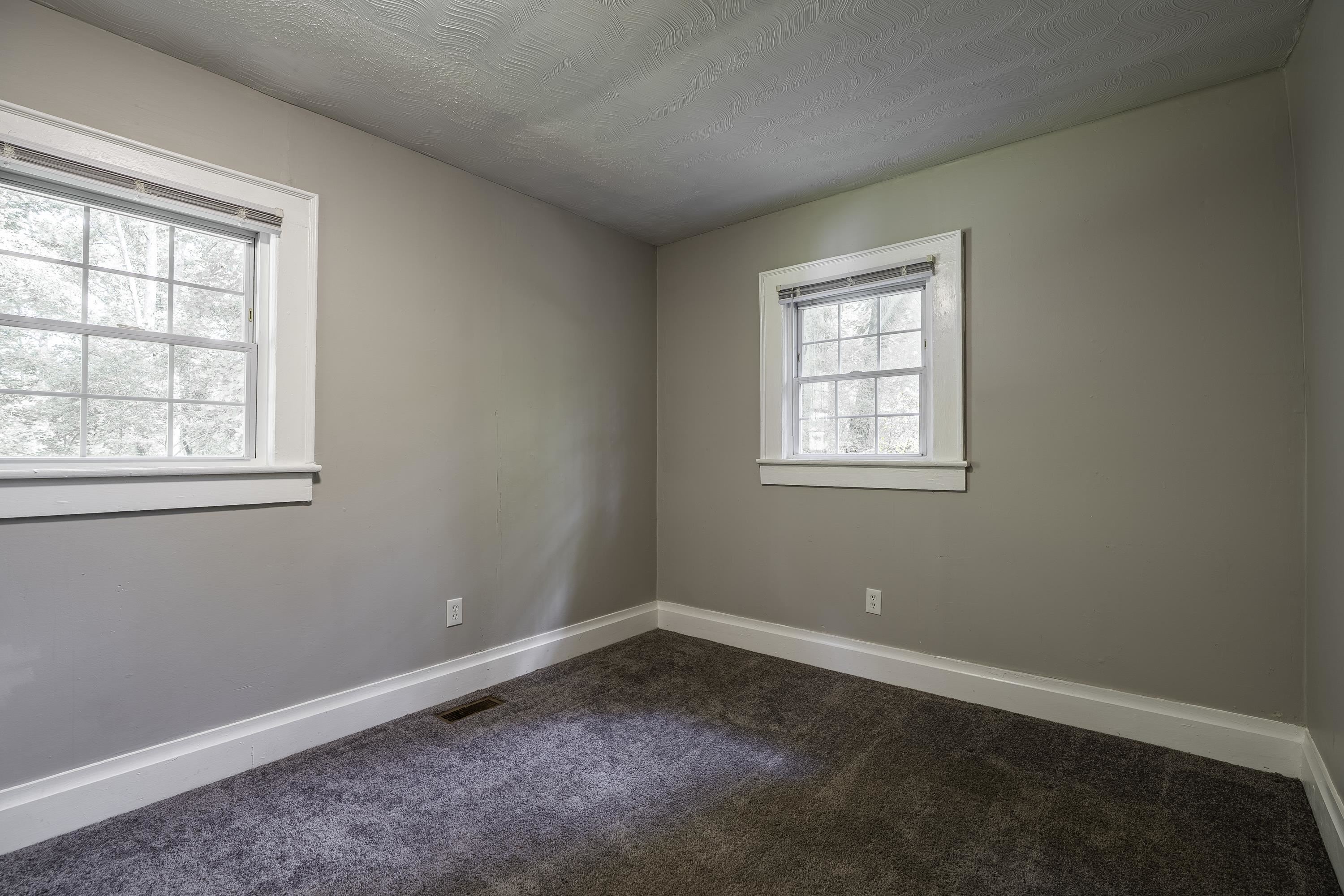190 North Street Property Photo 25