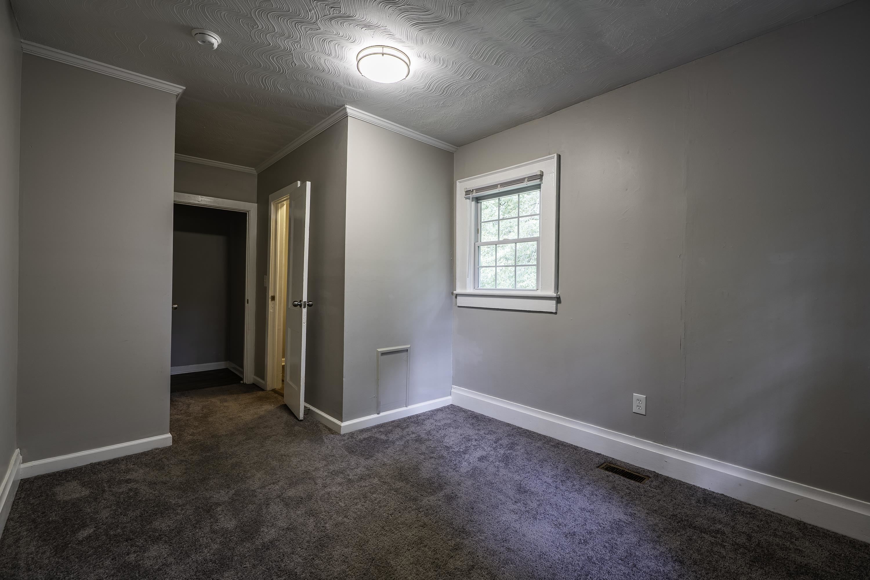 190 North Street Property Photo 26