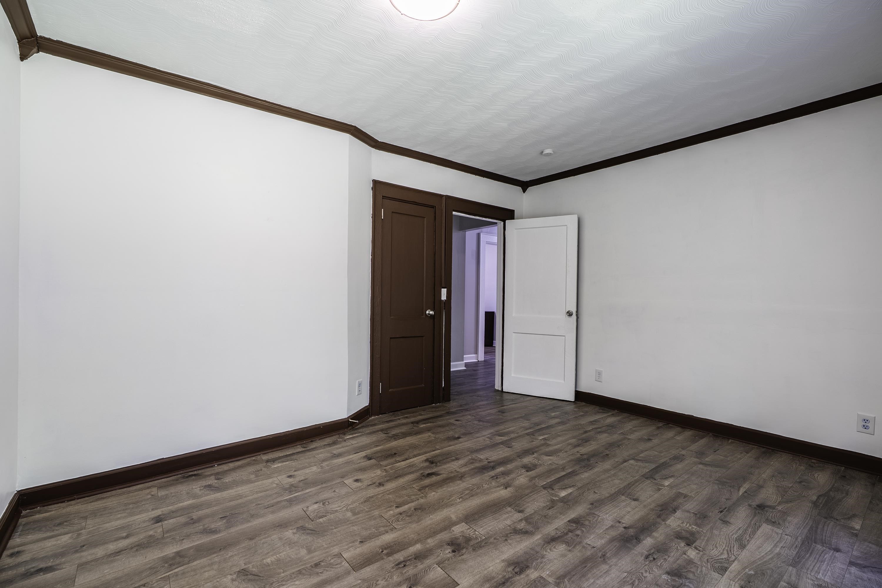 190 North Street Property Photo 30