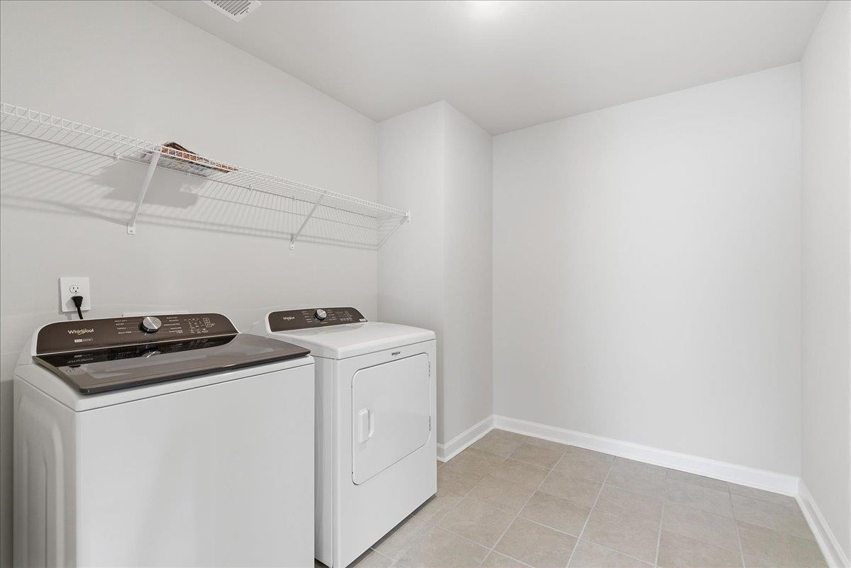 632 Hollybank Street Property Photo 22
