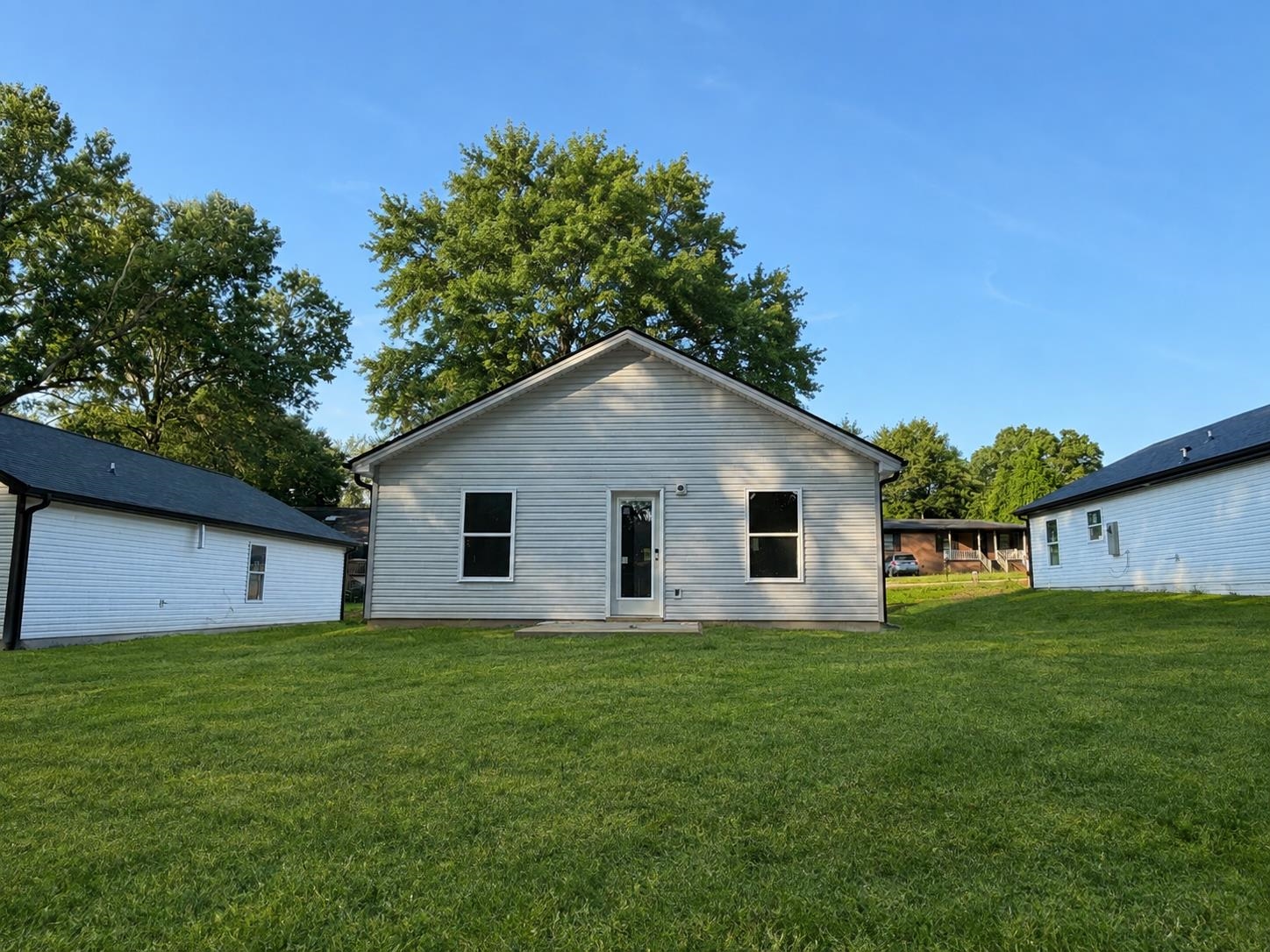 527 Poole Street Property Photo 2