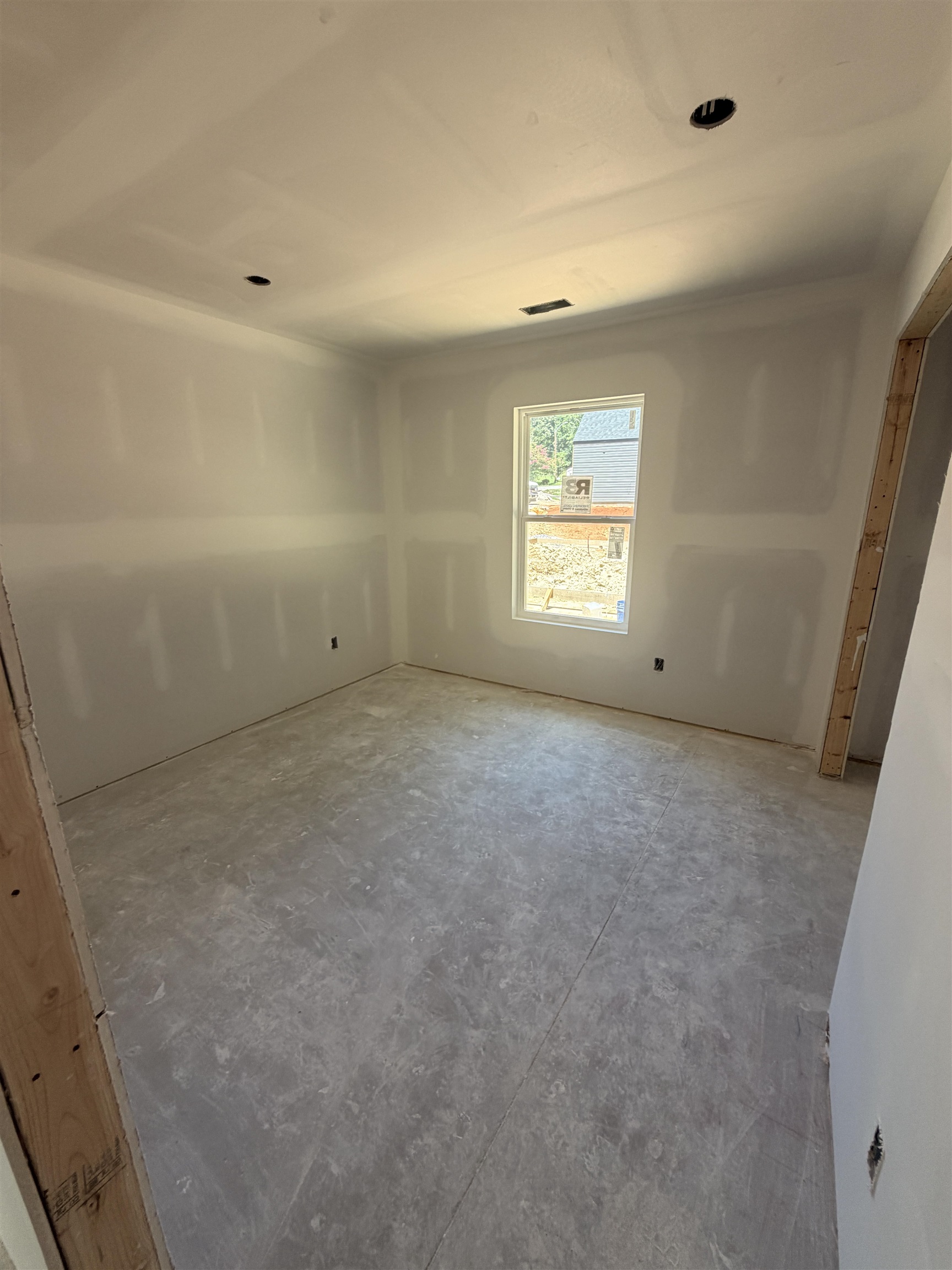 527 Poole Street Property Photo 5