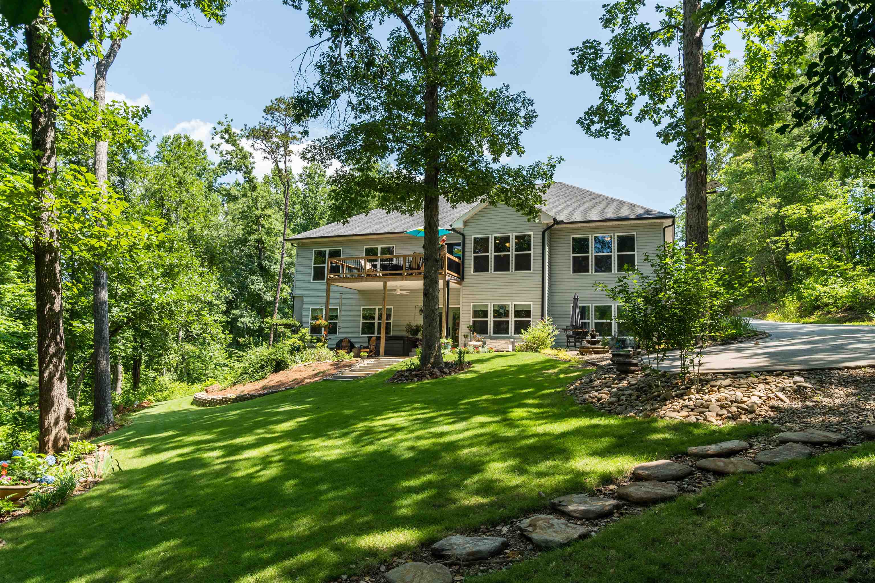 131 Blalock Coves Drive Property Photo 3