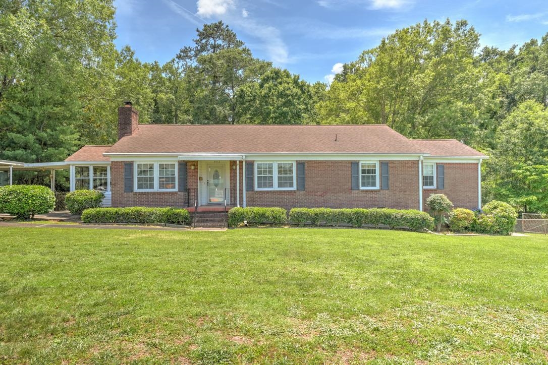 902 Arthur Boulevard Property Photo 1