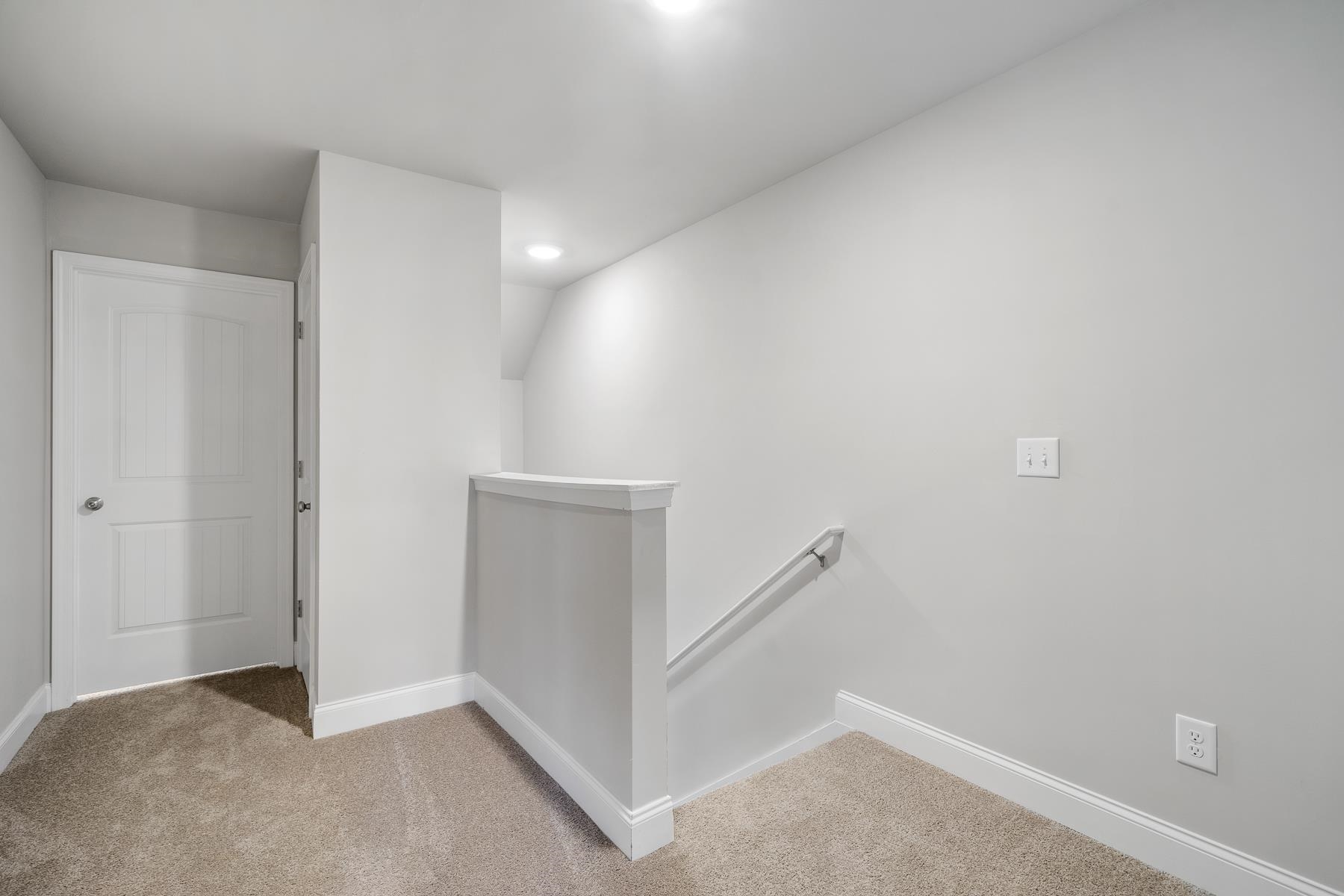 628 Forest Creek Circle Property Photo 16
