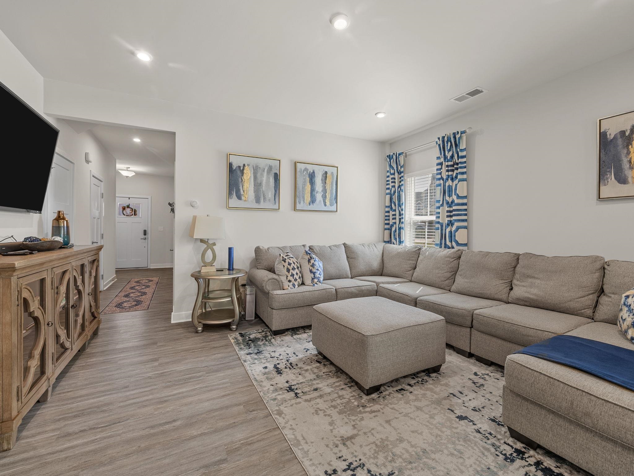 515 Preakness Run Property Photo 8