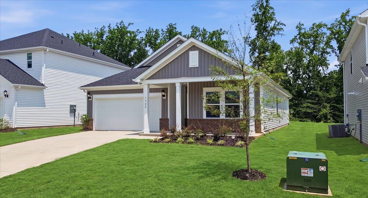 1520 Switchback Circle Property Photo 3