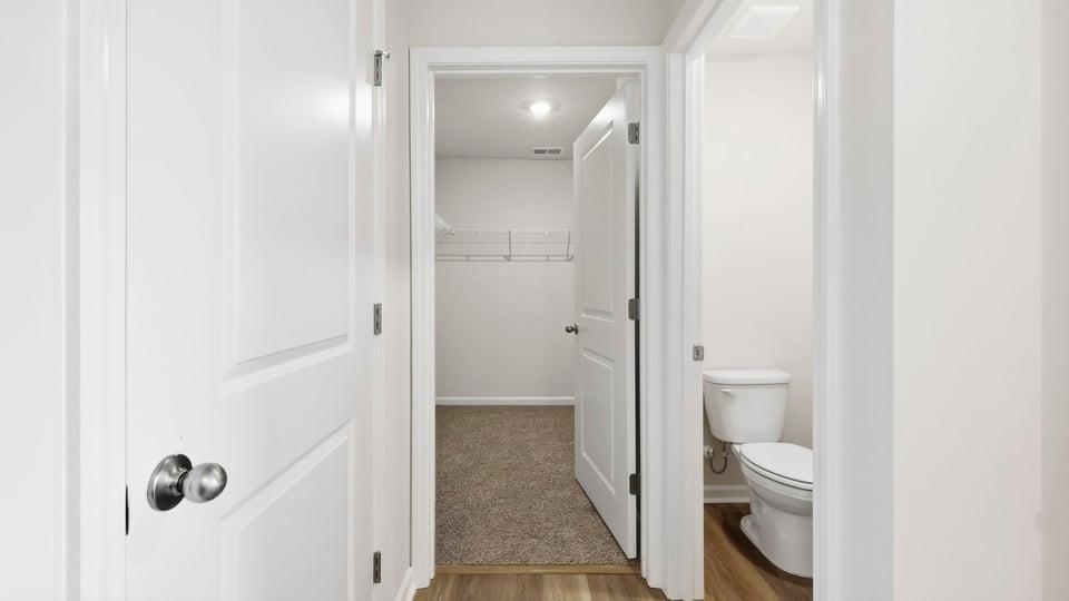944 Kerwood Street Property Photo 29