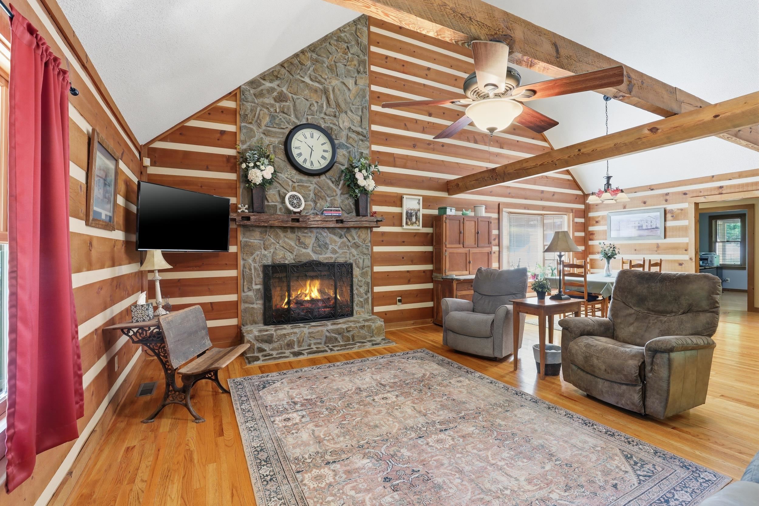 455 Hindman Road Property Photo 3