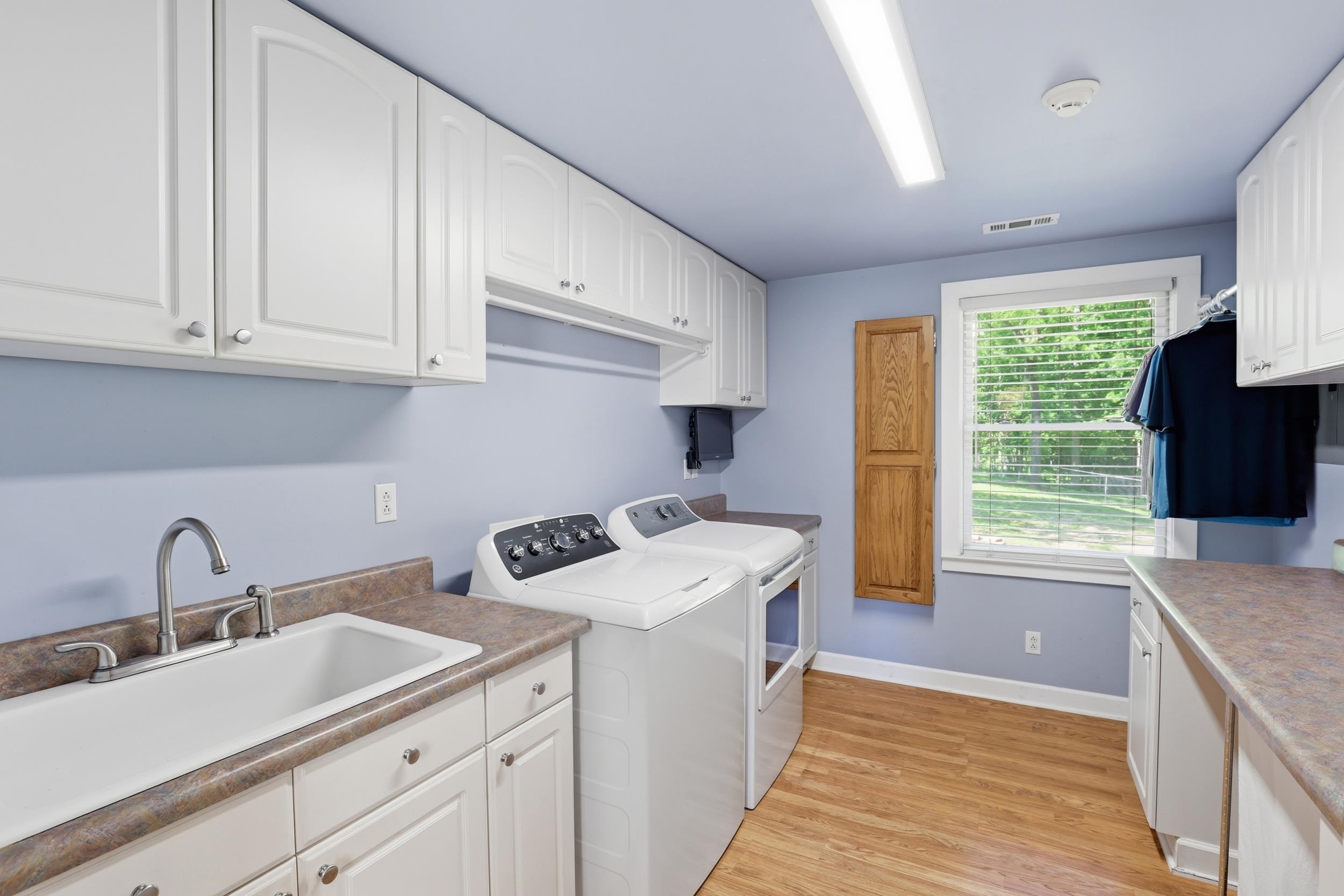 455 Hindman Road Property Photo 32