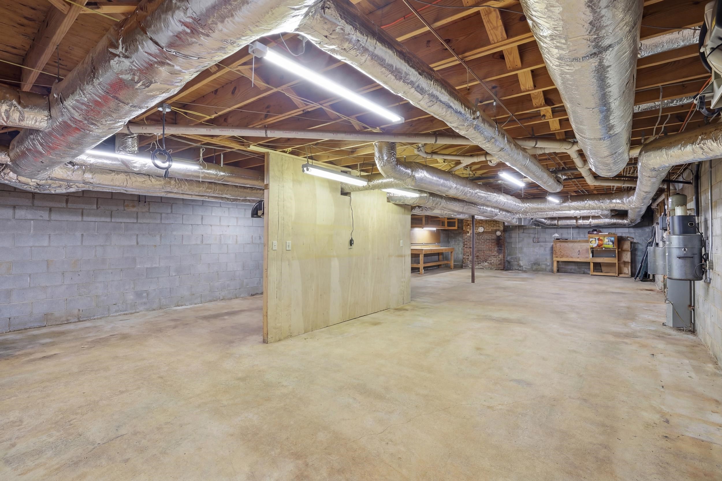 455 Hindman Road Property Photo 34