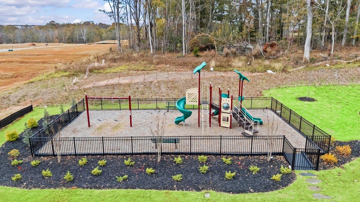 423 Upland Water Court Property Photo 31