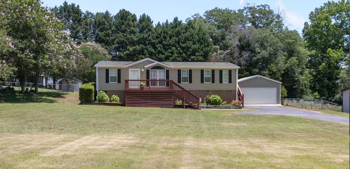 324 Groce Meadow Rd Property Photo 1