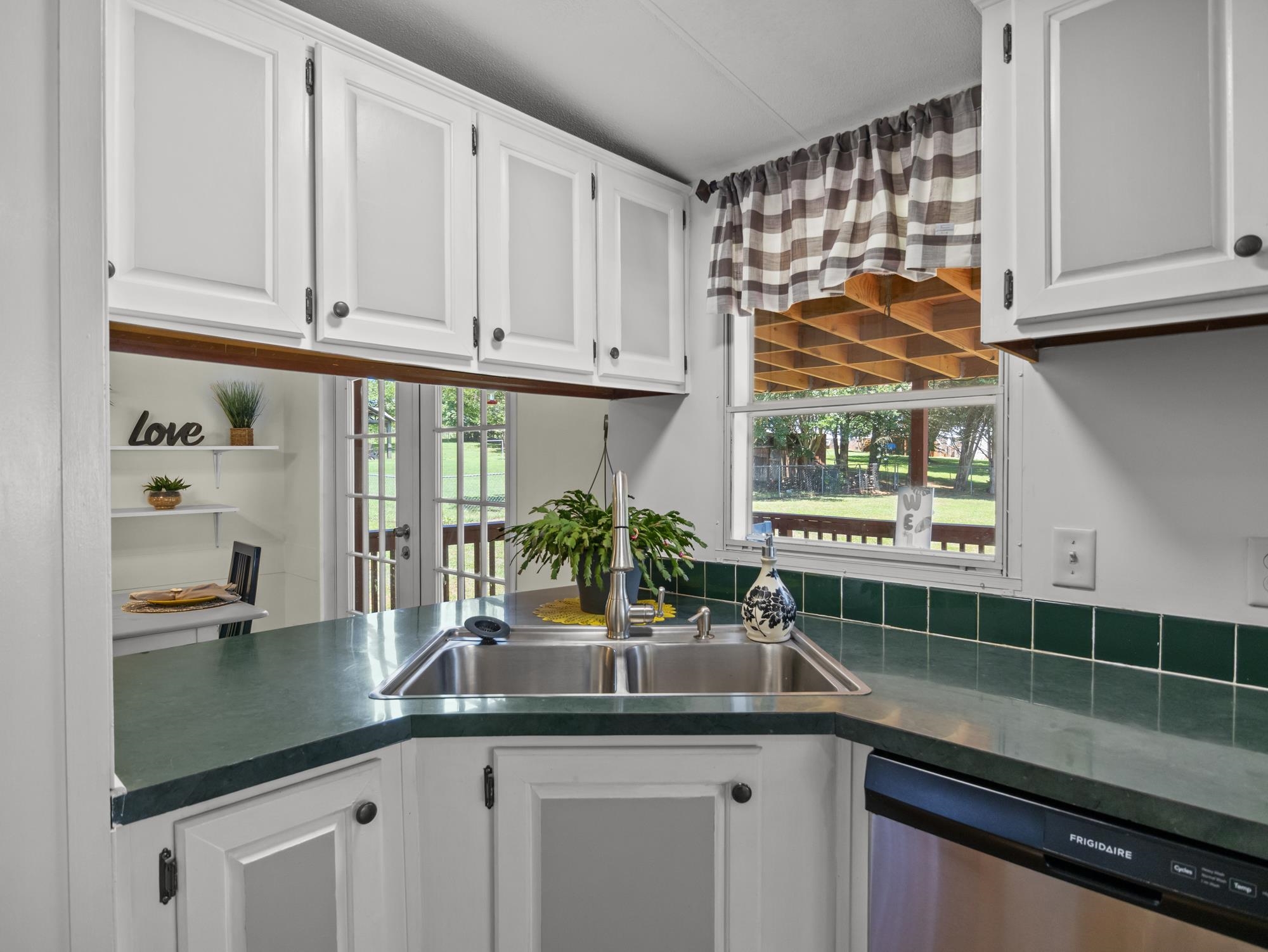 324 Groce Meadow Rd Property Photo 20