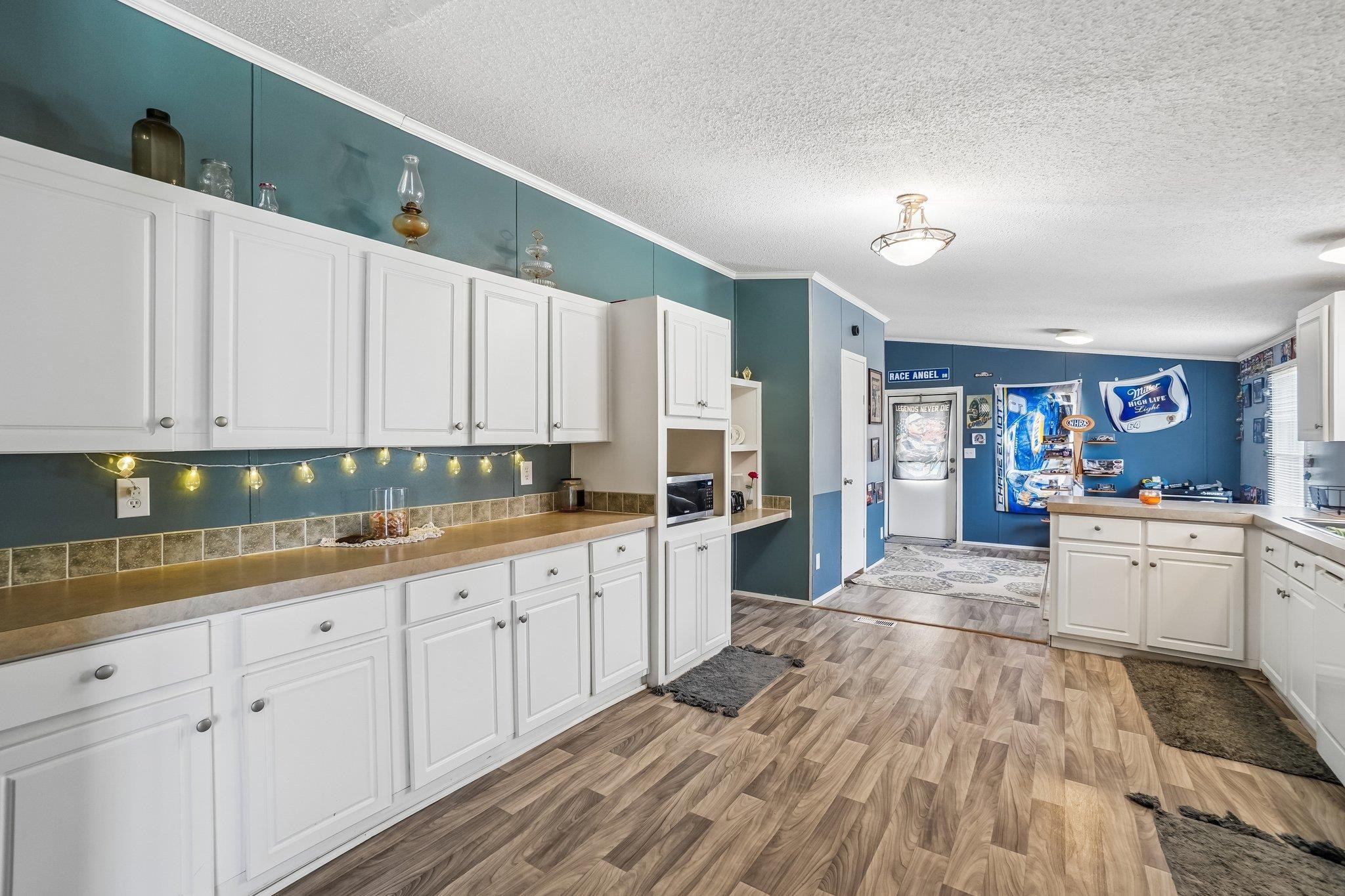 620 Courtland Way Property Photo 4