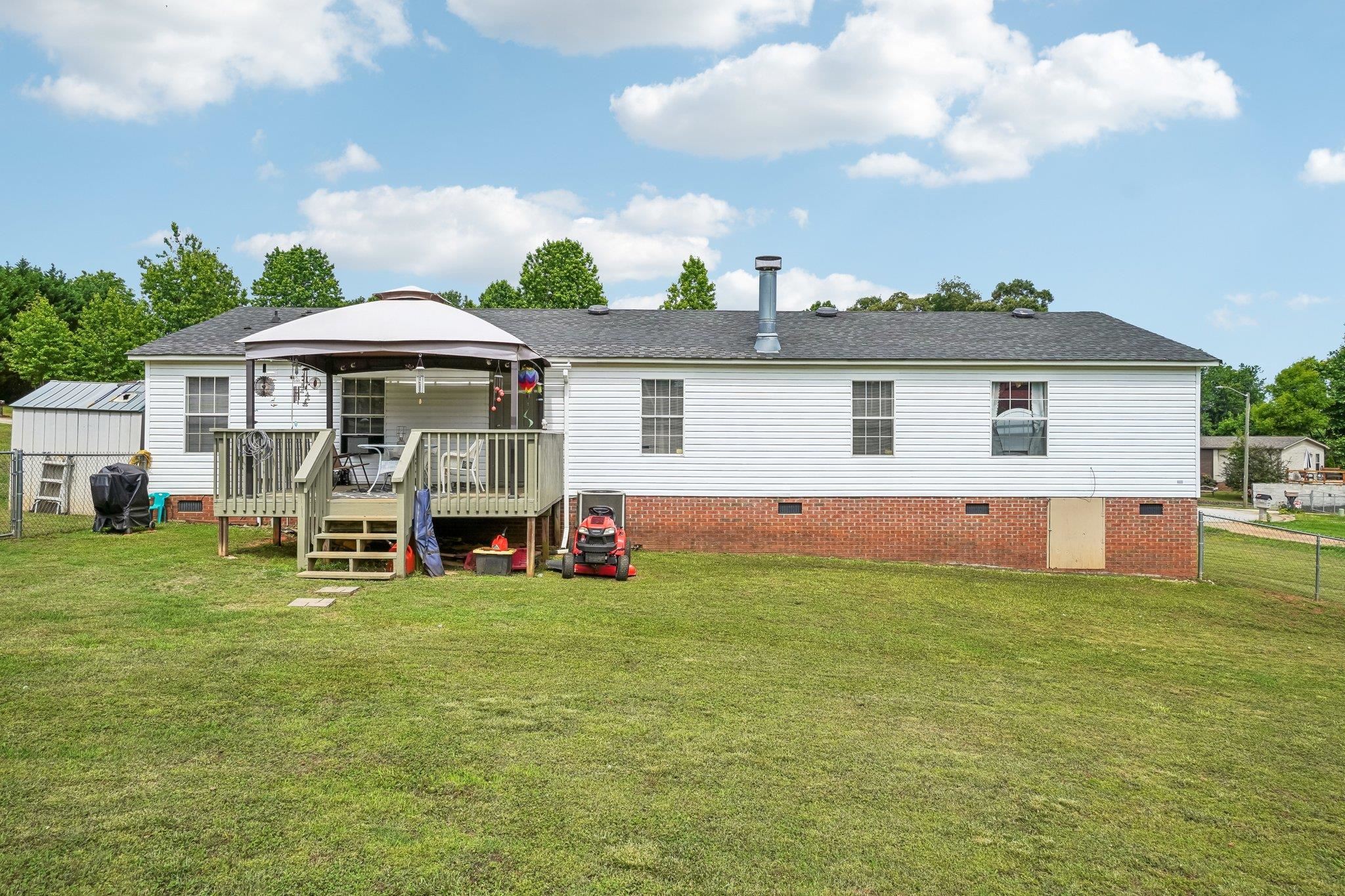 620 Courtland Way Property Photo 15