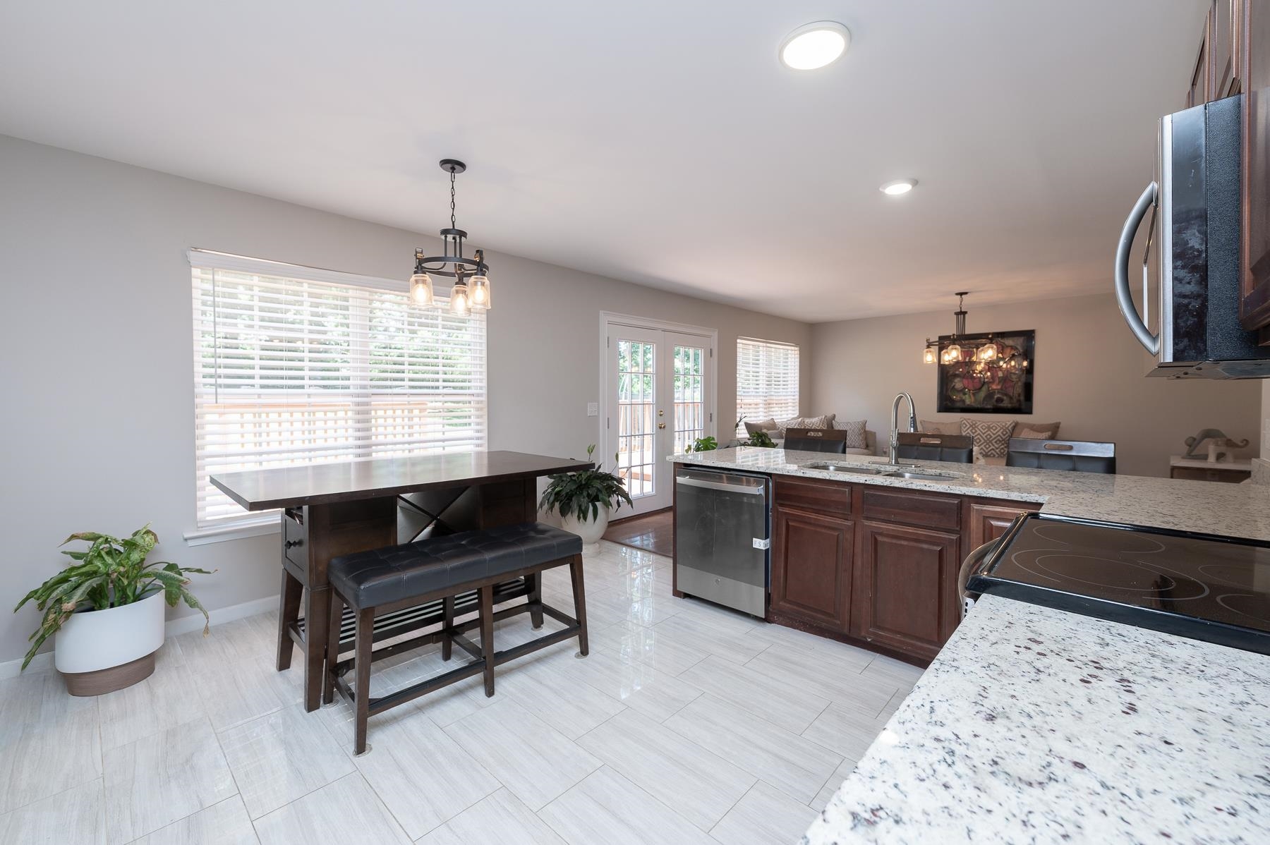 205 Corey Way Property Photo 8