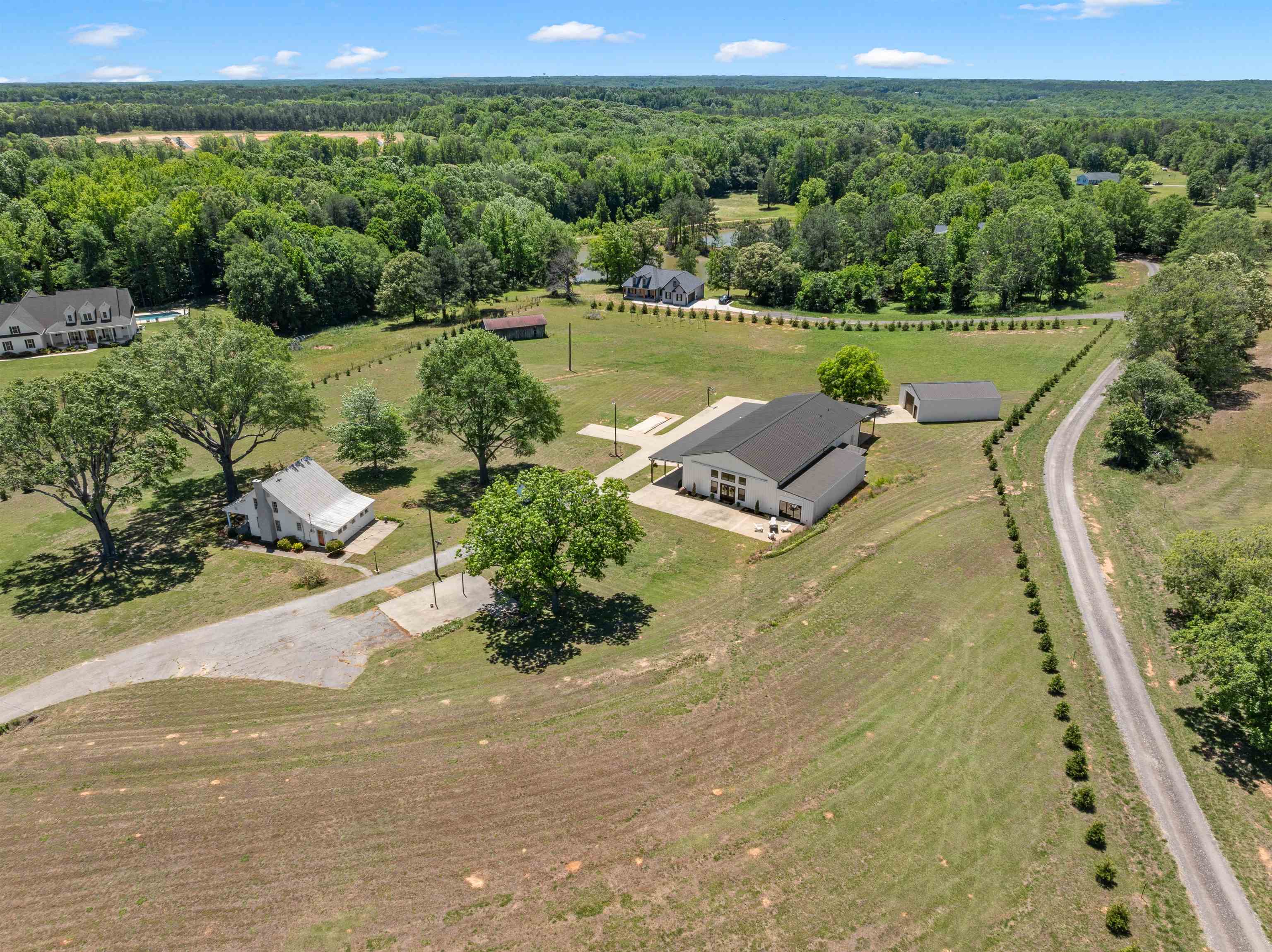 128 Orchard Property Photo 2