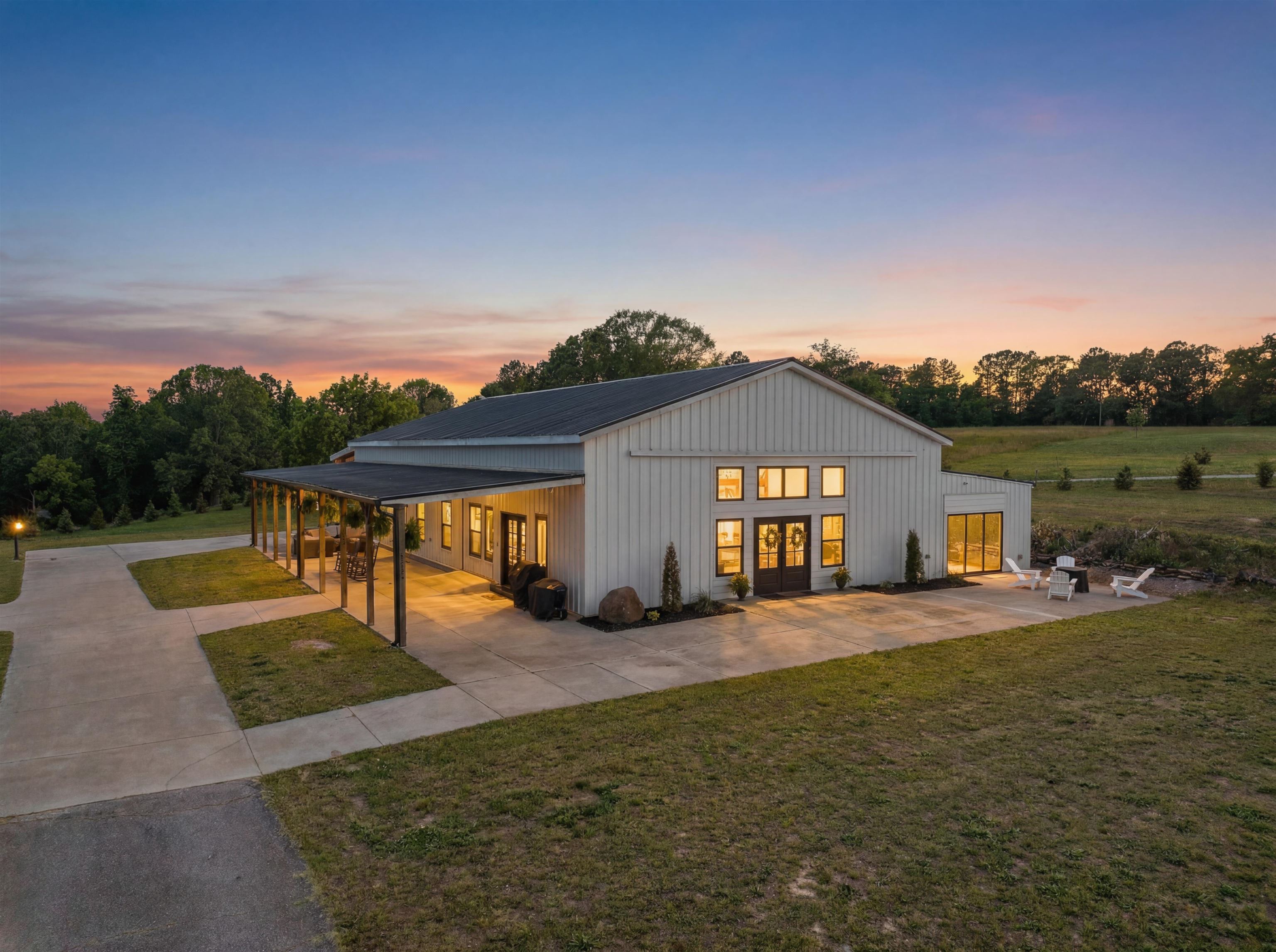 128 Orchard Property Photo 3
