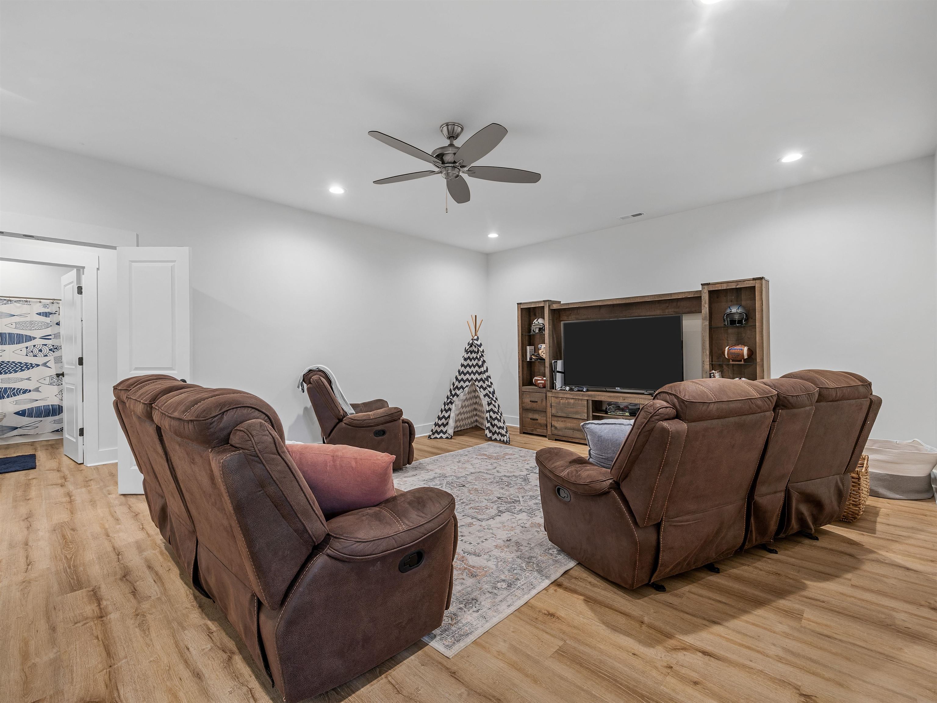 128 Orchard Property Photo 14