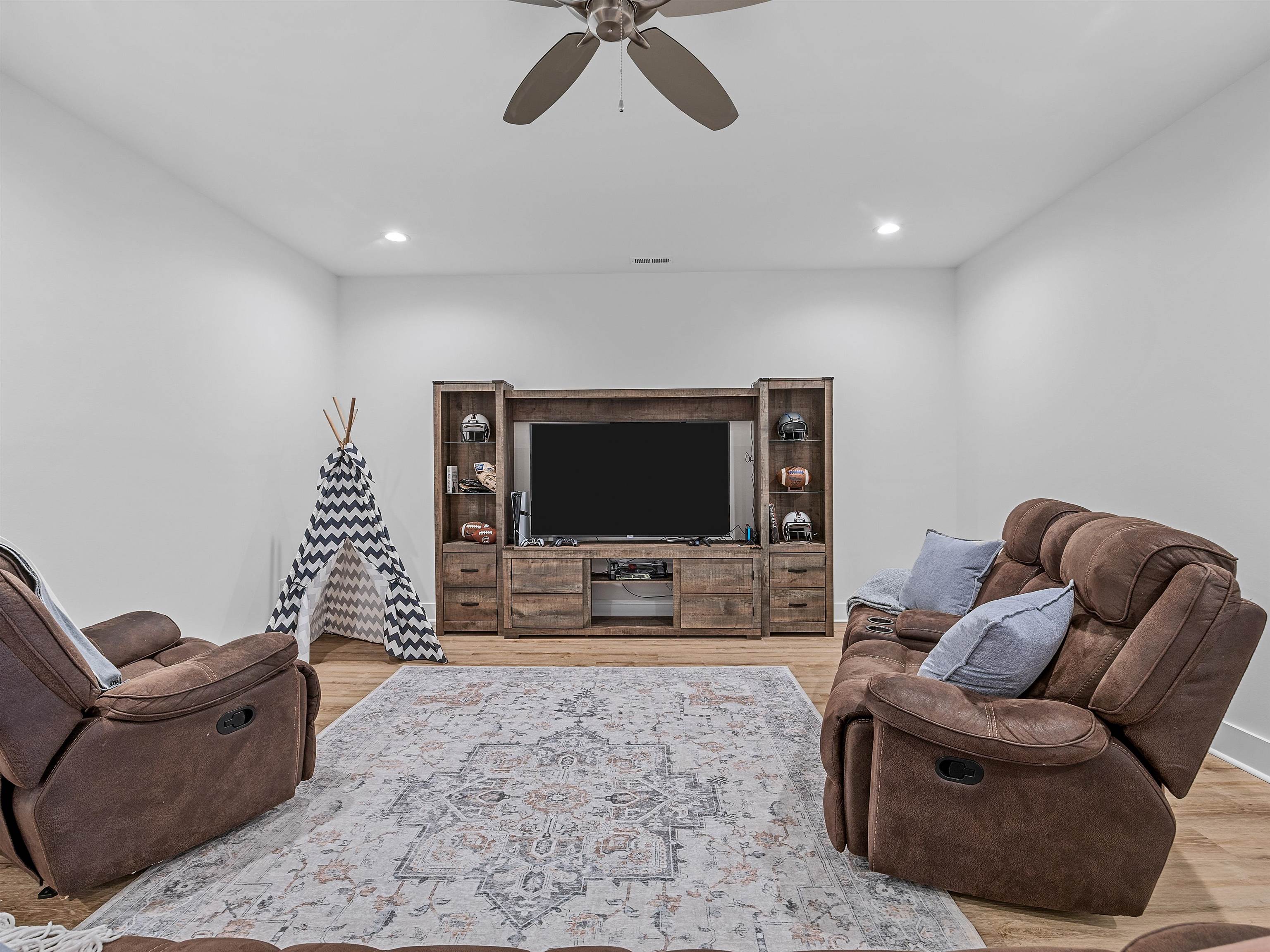 128 Orchard Property Photo 15