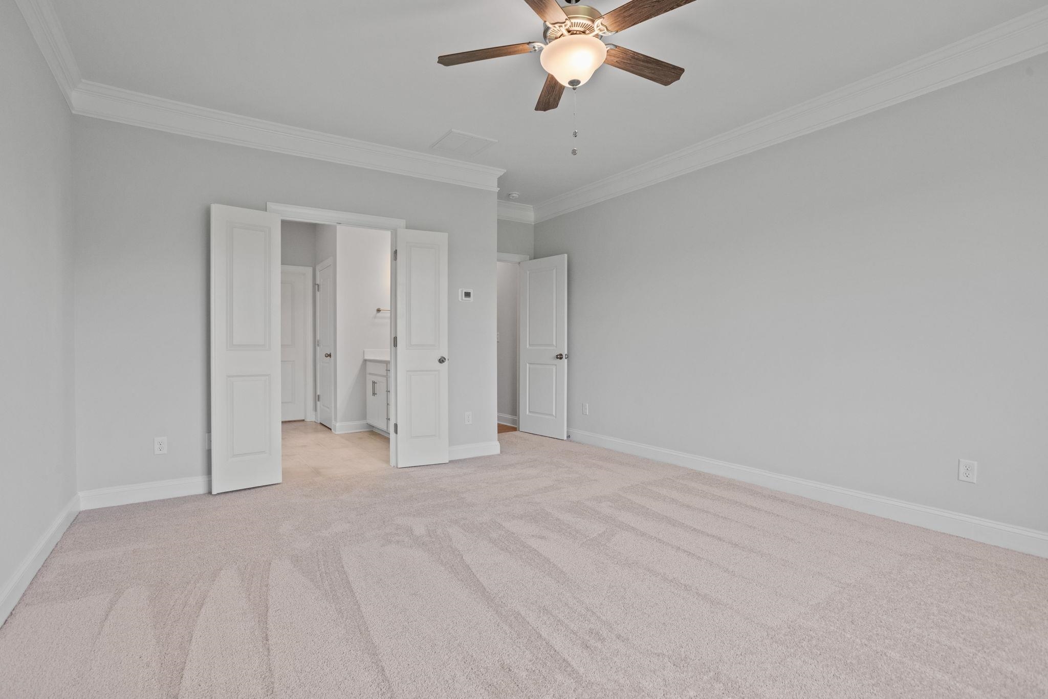 1724 Constitution Lane Property Photo 13
