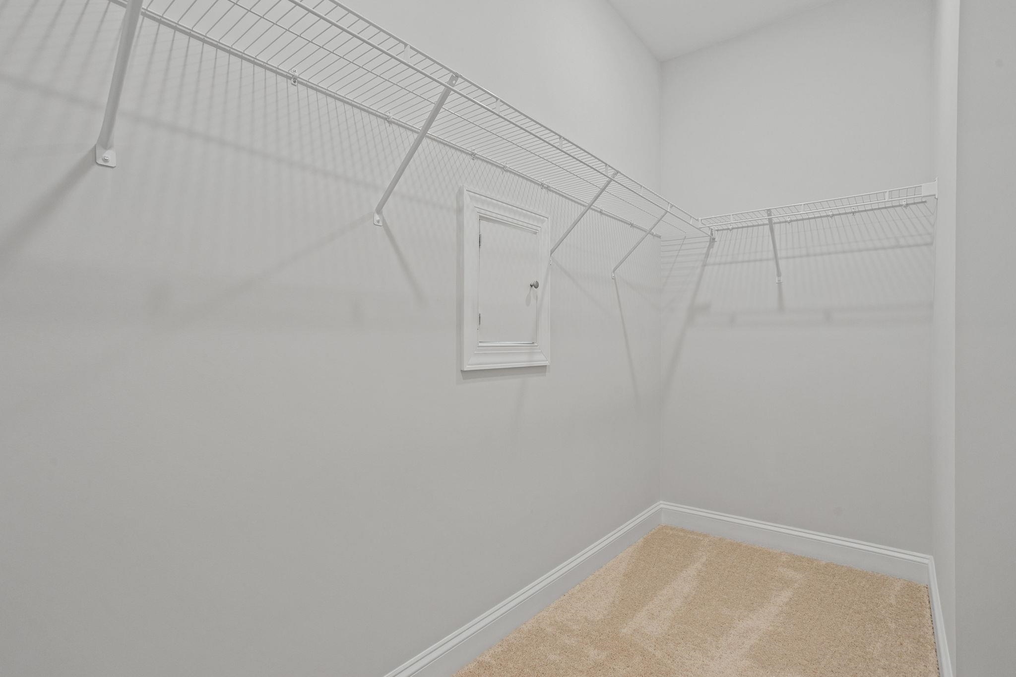 1724 Constitution Lane Property Photo 18