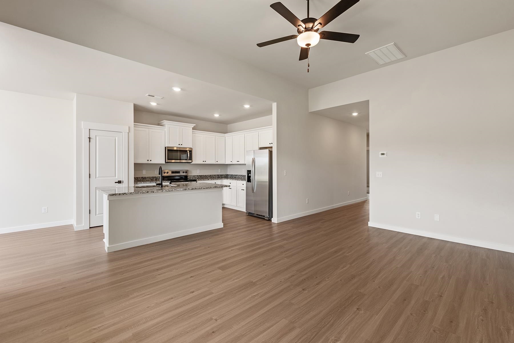 418 West Claywalk Road Property Photo 2