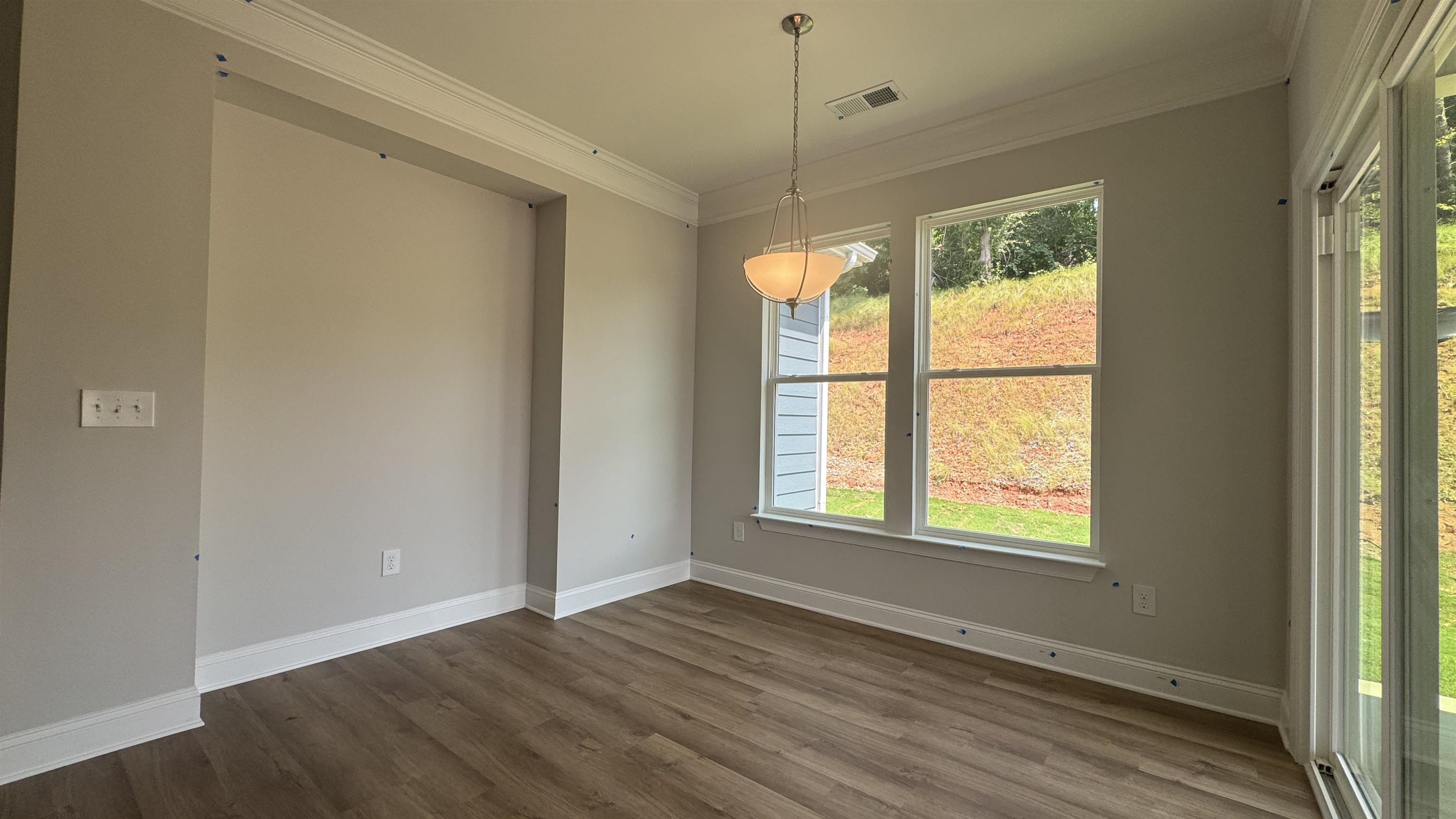 1120 Stable Way Property Photo 5