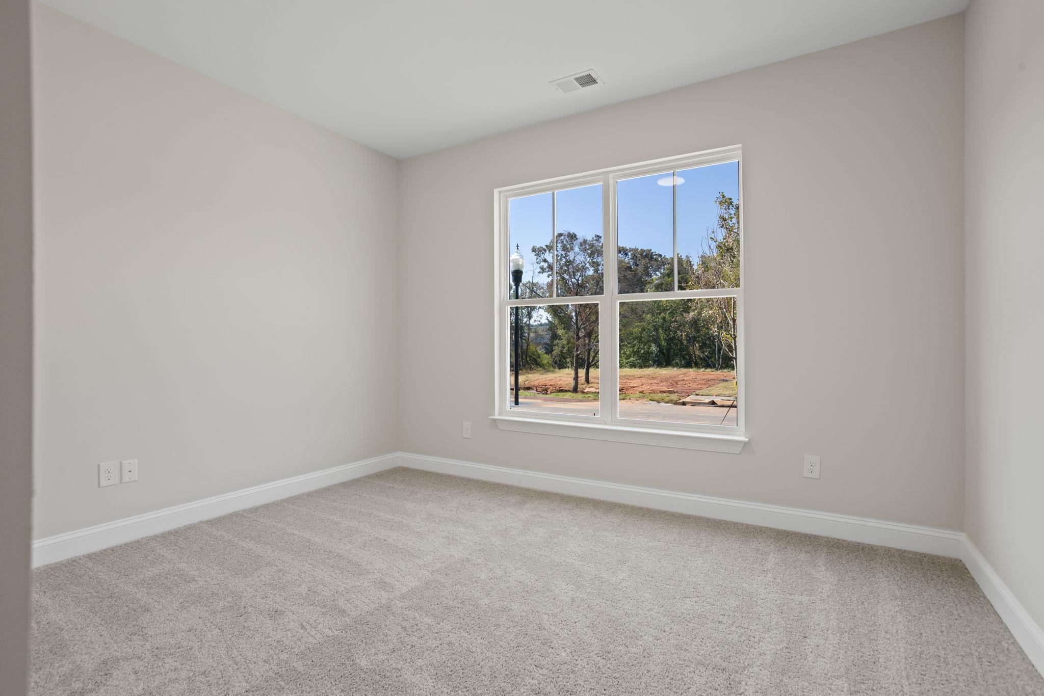 1120 Stable Way Property Photo 5