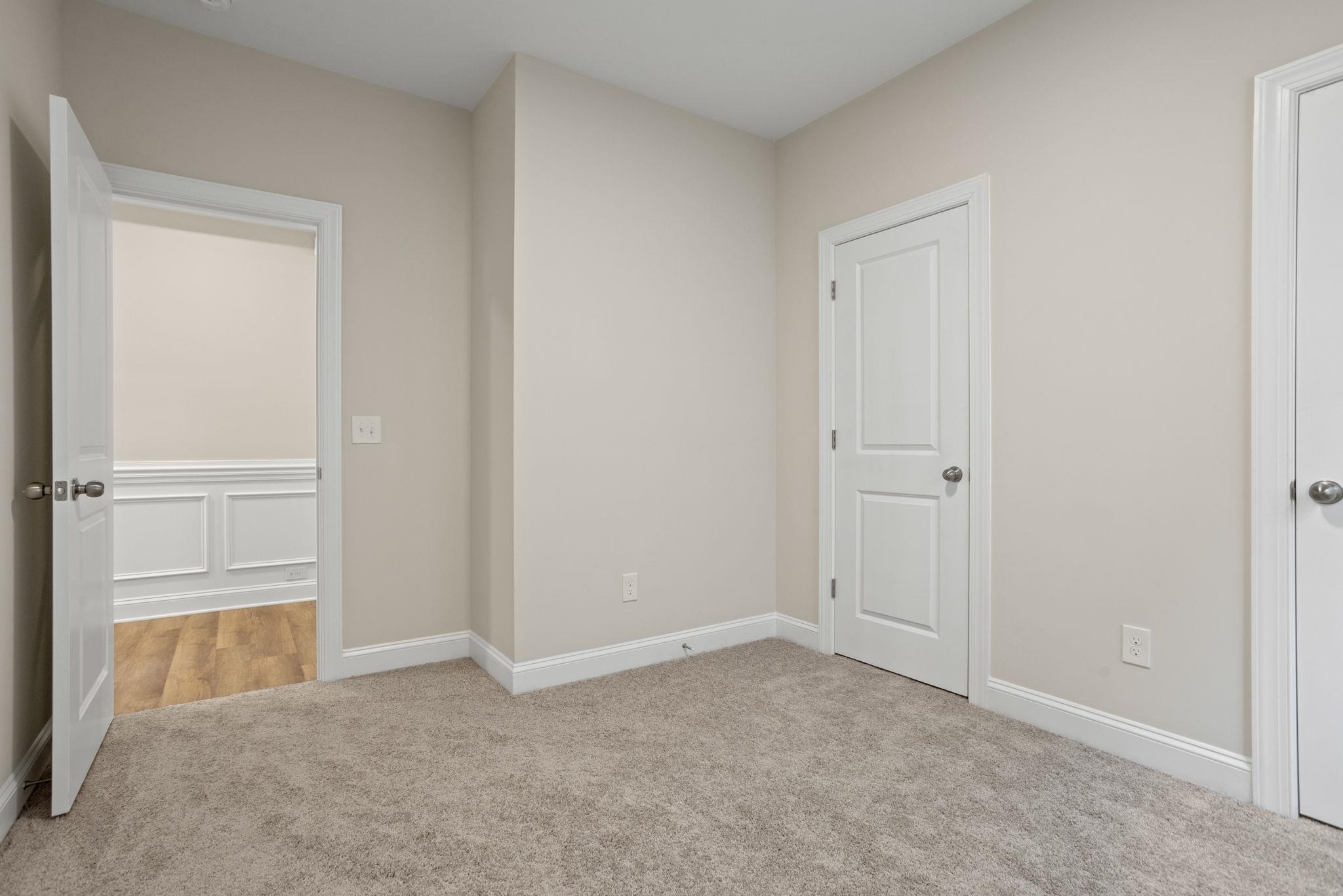 1120 Stable Way Property Photo 9