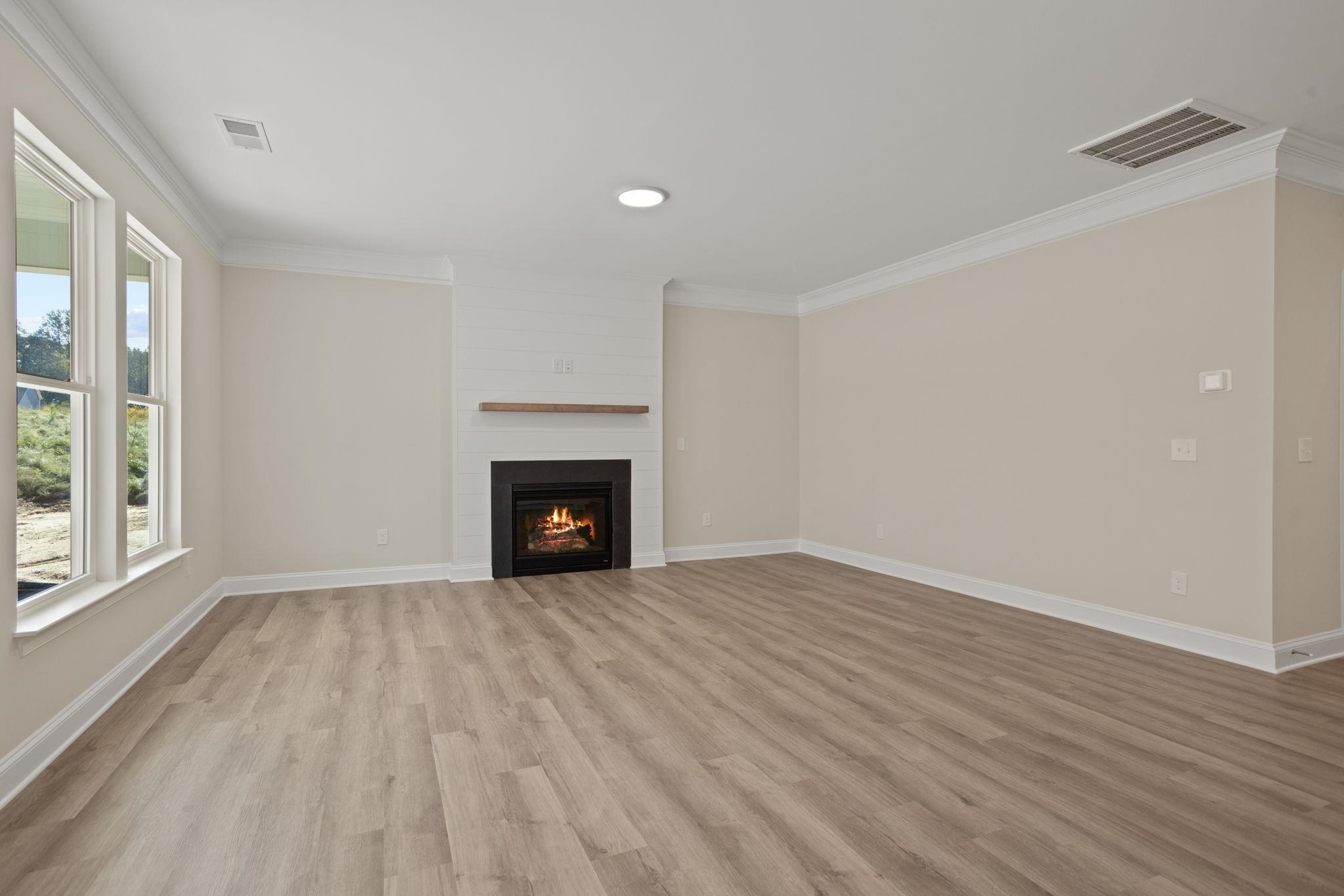 1120 Stable Way Property Photo 15
