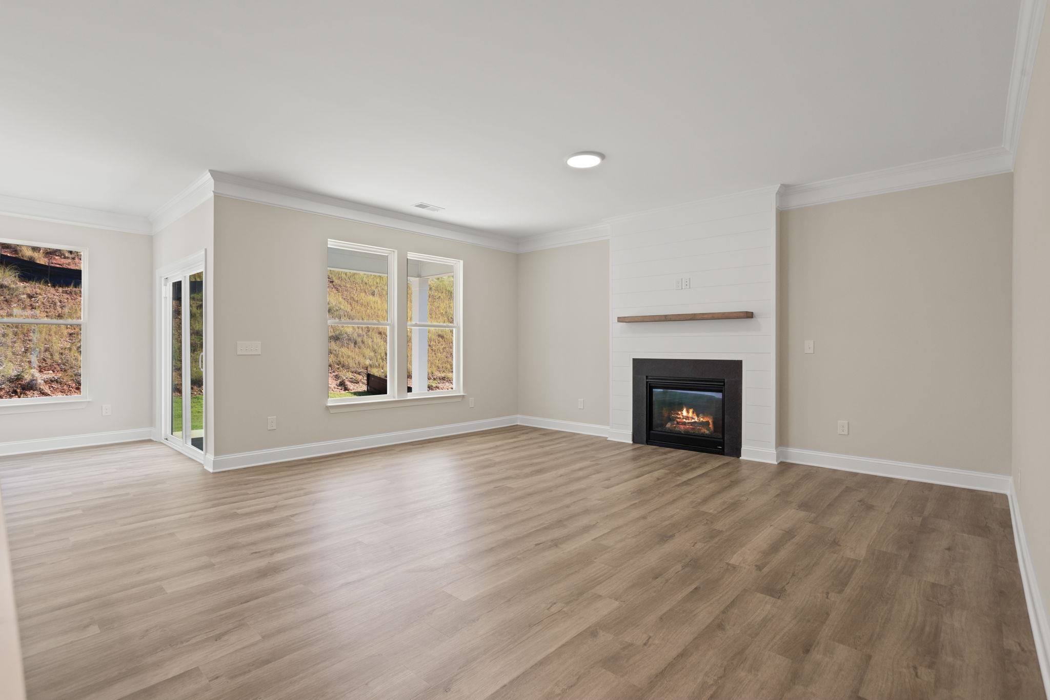 1120 Stable Way Property Photo 17