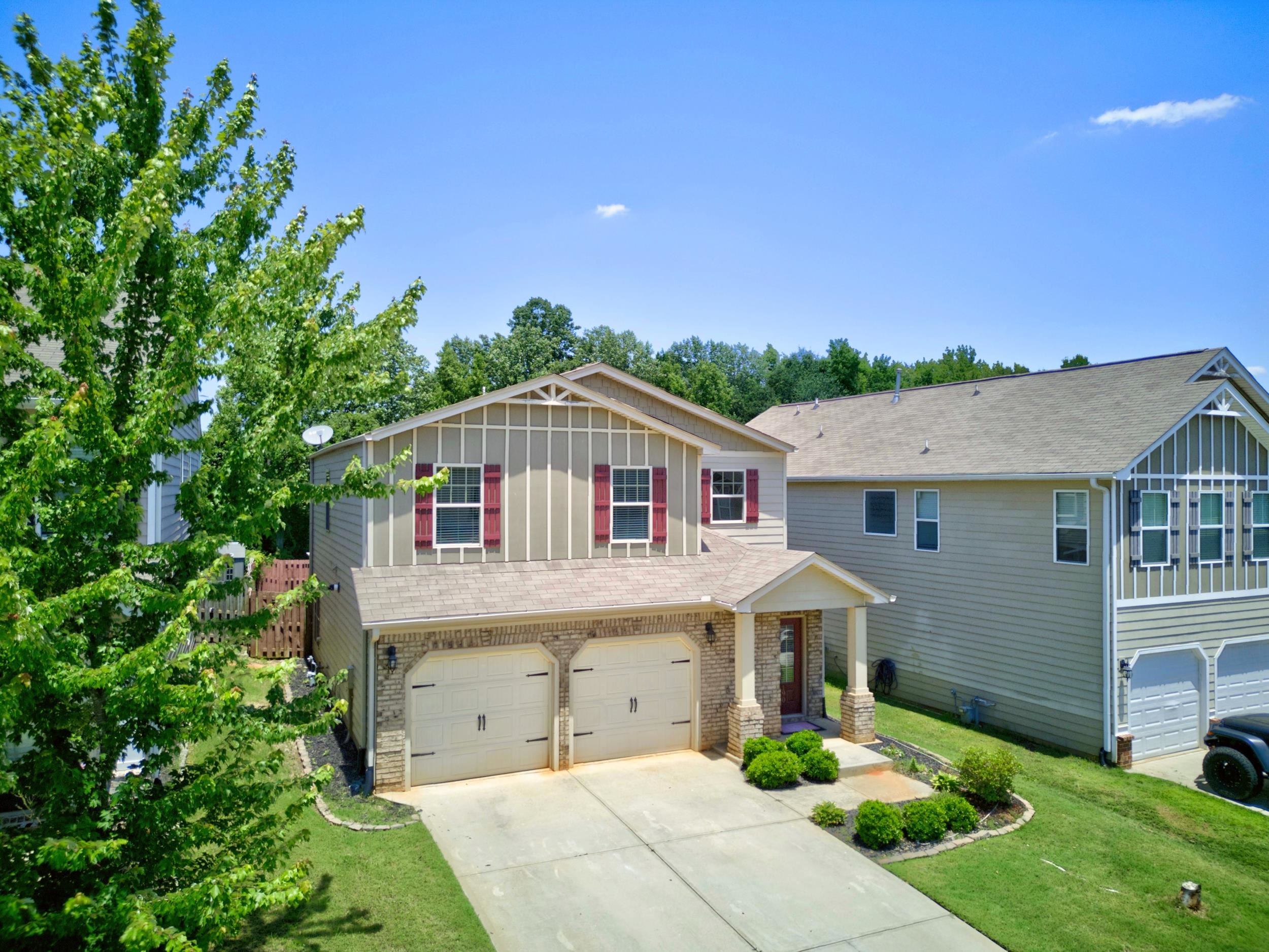 190 Heatherwood Lane Property Photo 1