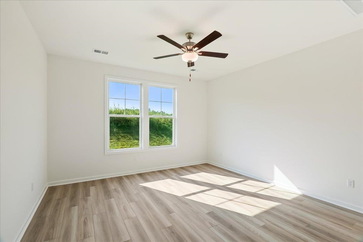 2049 Halton Oaks Drive Property Photo 10