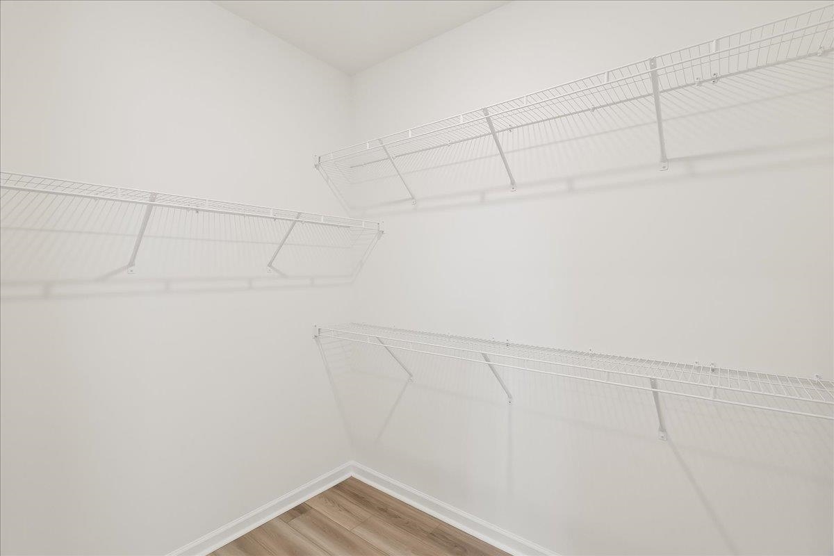 2049 Halton Oaks Drive Property Photo 14