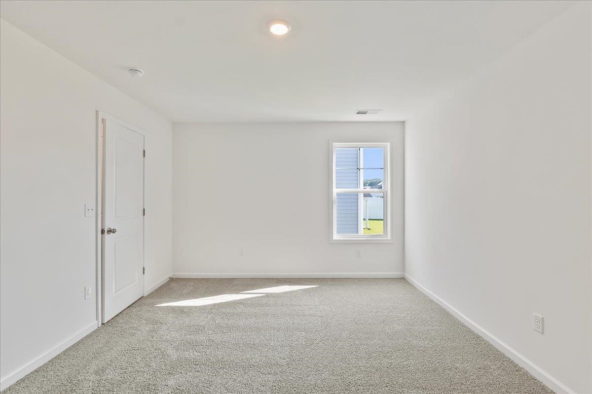 2049 Halton Oaks Drive Property Photo 15