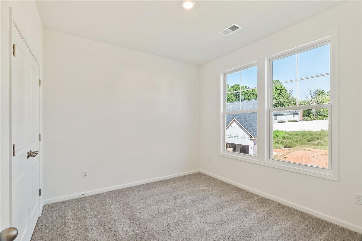 2049 Halton Oaks Drive Property Photo 16