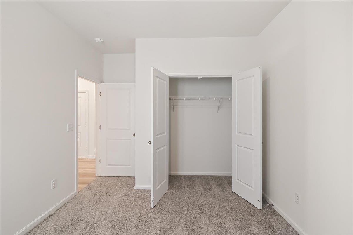 2049 Halton Oaks Drive Property Photo 19