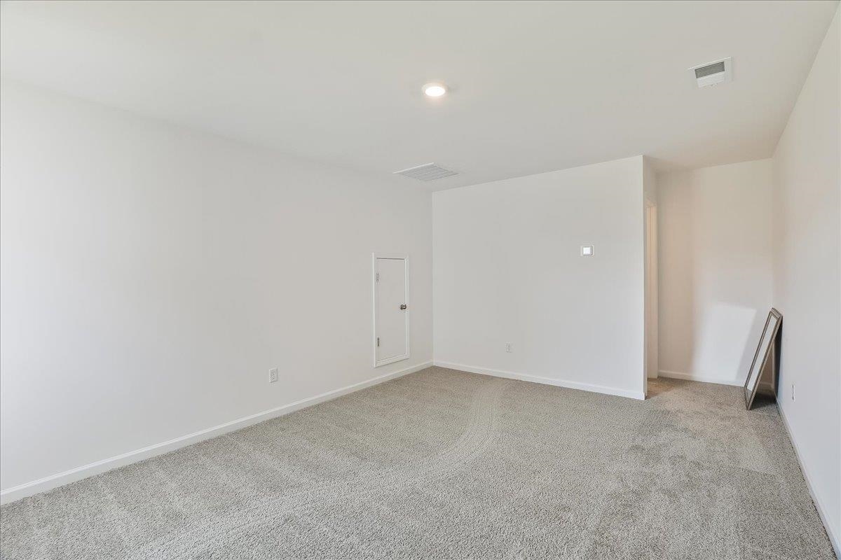 2049 Halton Oaks Drive Property Photo 29