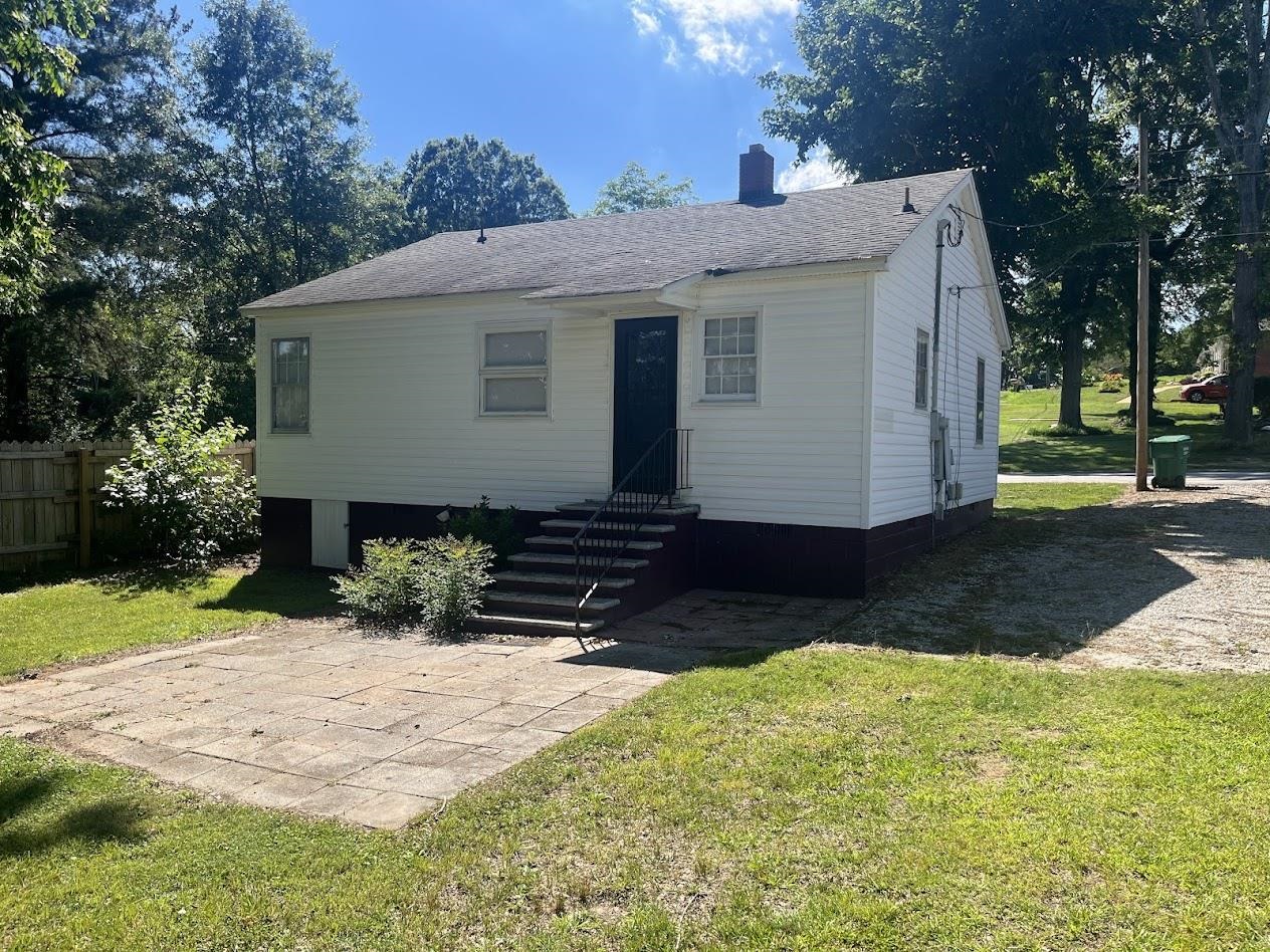403 Thompson St Property Photo 19
