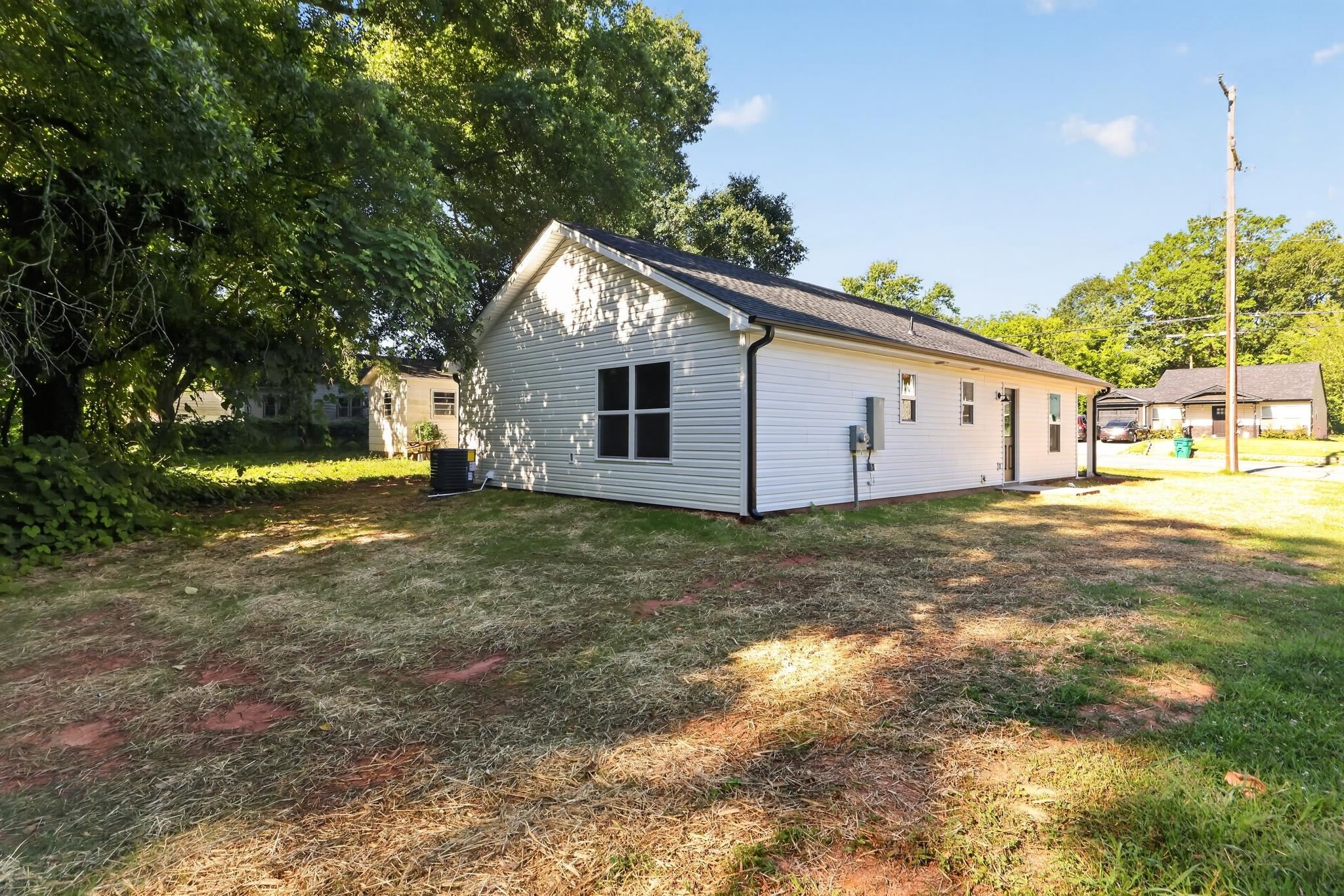157 E Third Street Property Photo 7