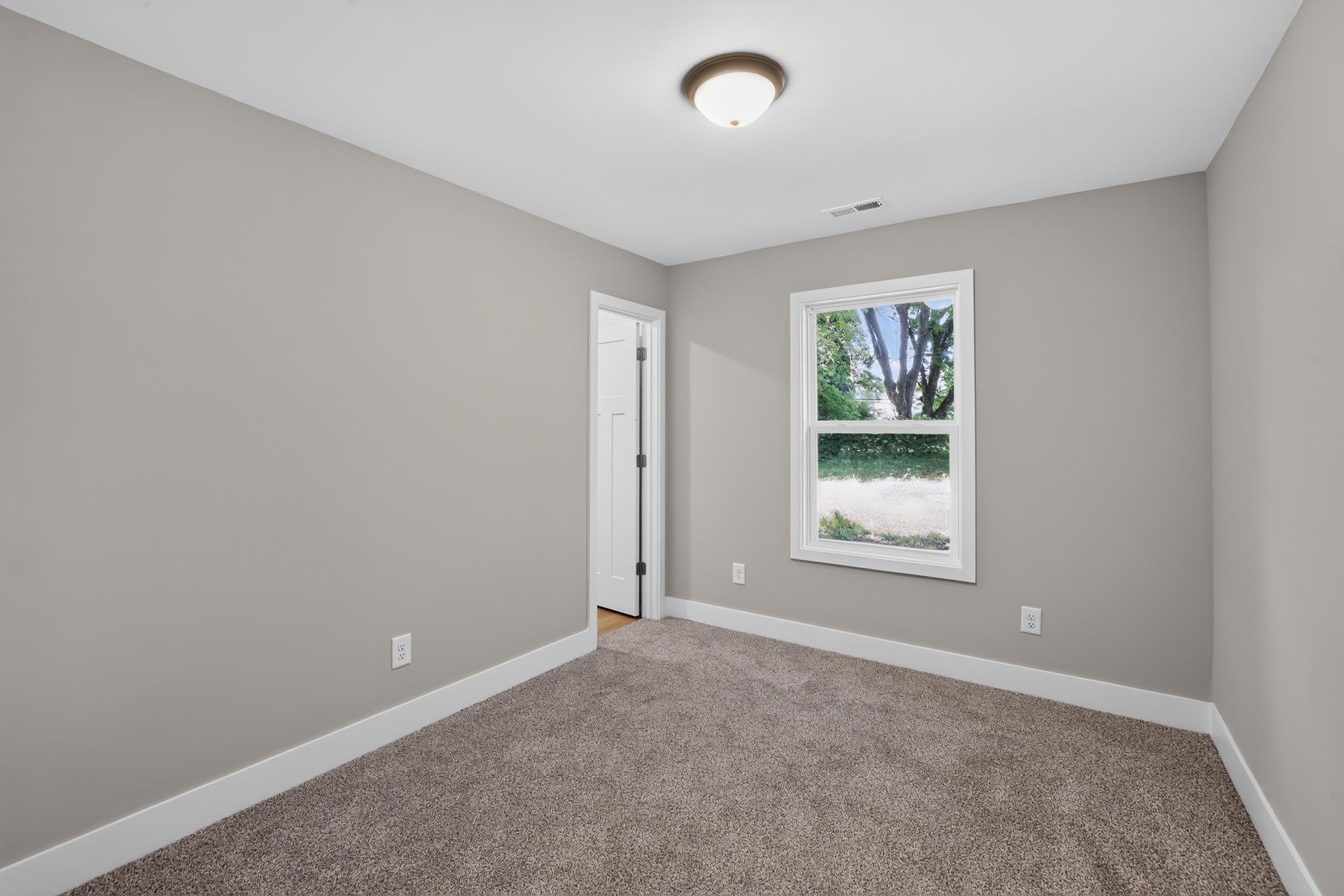 157 E Third Street Property Photo 29